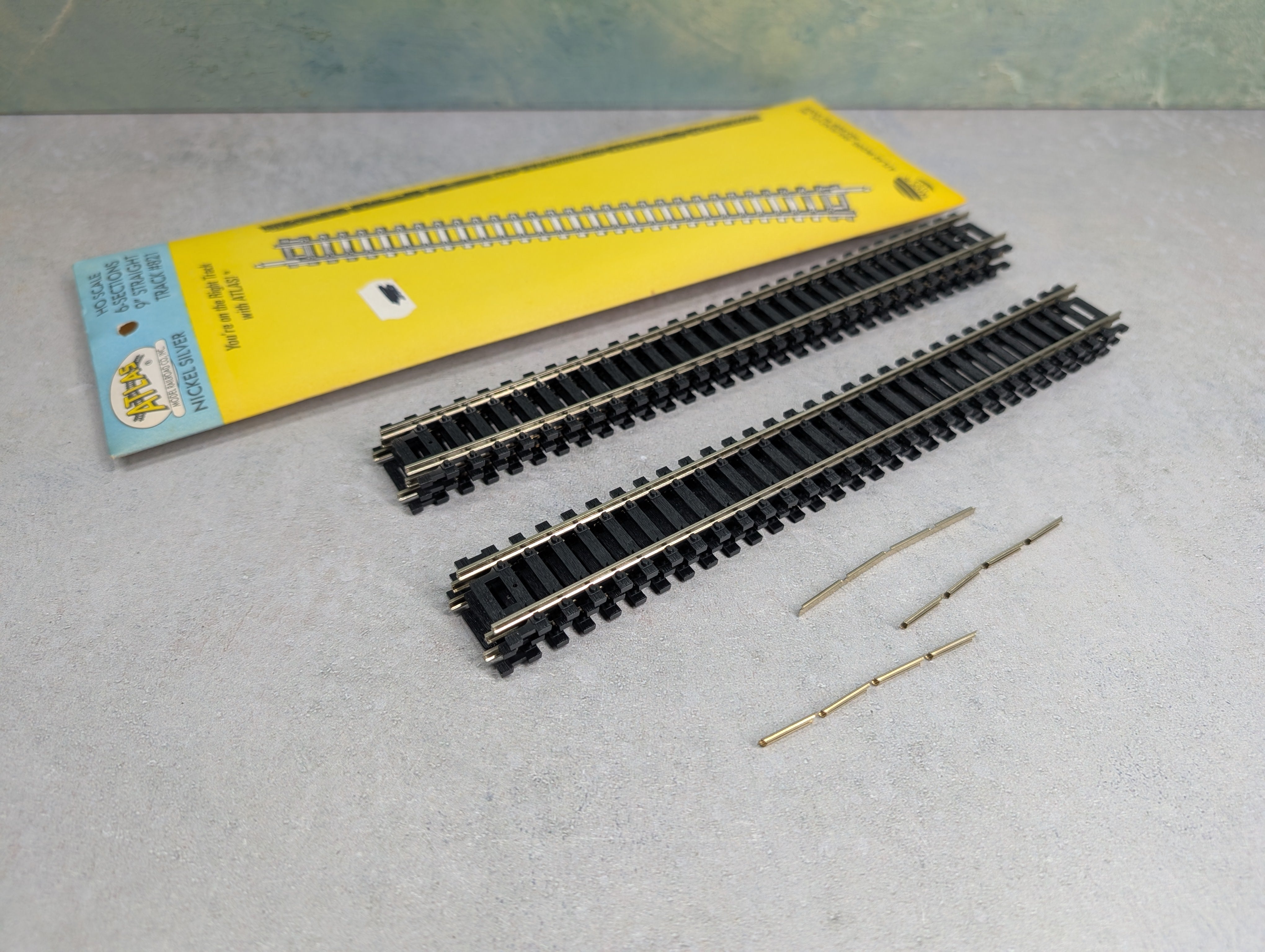 USED Atlas 821 HO Scale 9" Straight Track Nickel Silver Code 100 (6 pcs)
