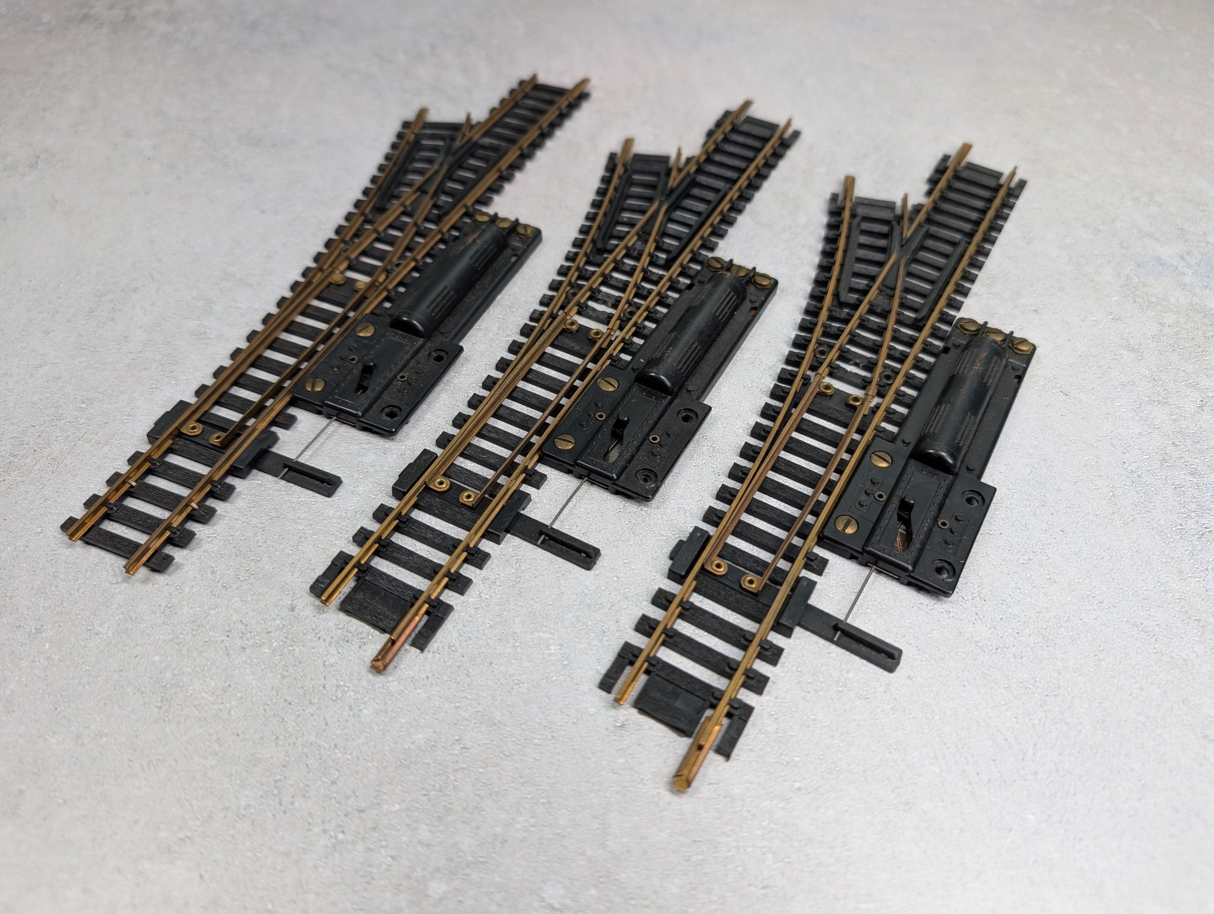 USED Atlas HO Scale Left Switch Code 100 Brass Snap Track (3 pcs)
