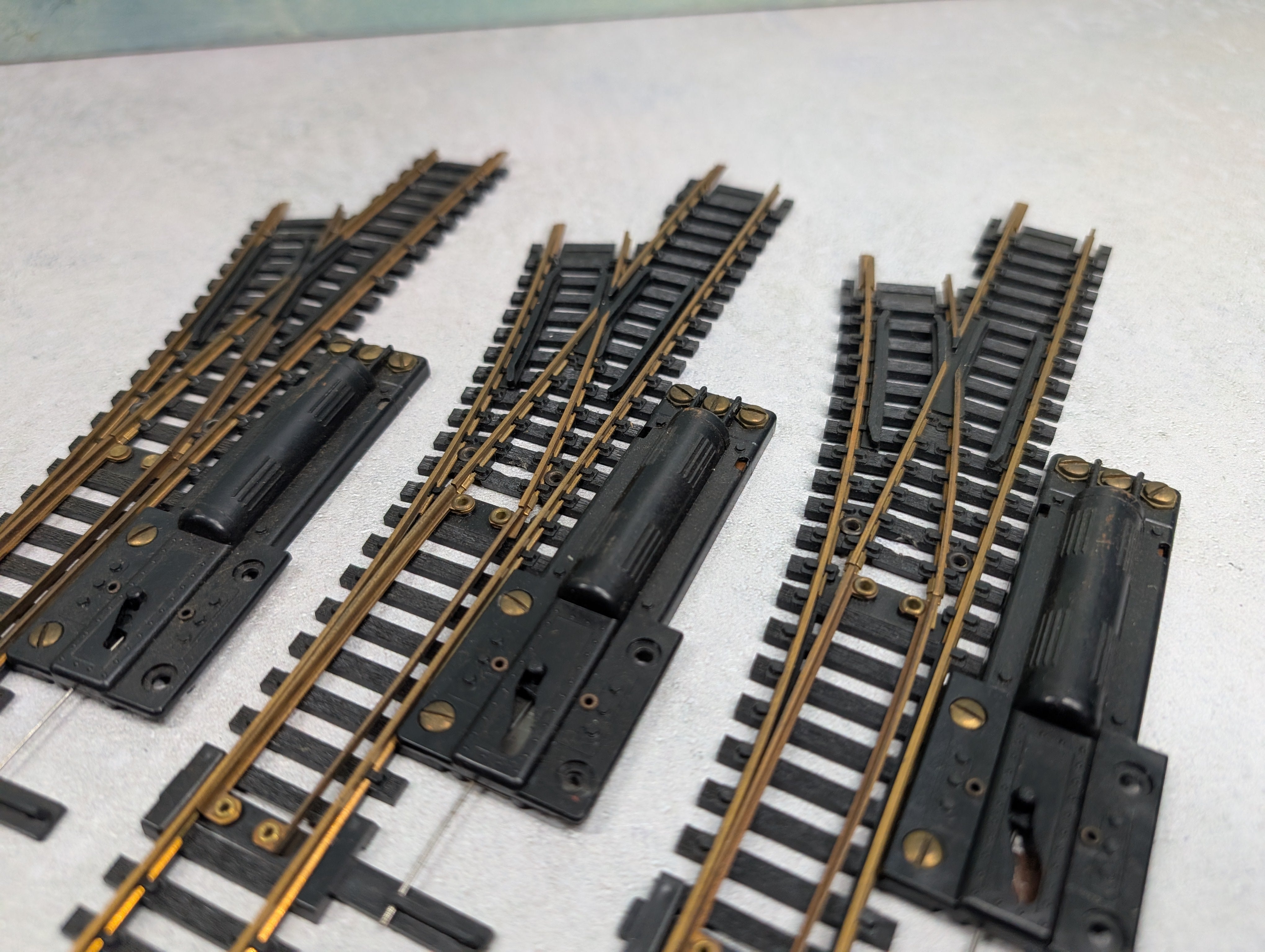 USED Atlas HO Scale Left Switch Code 100 Brass Snap Track (3 pcs)