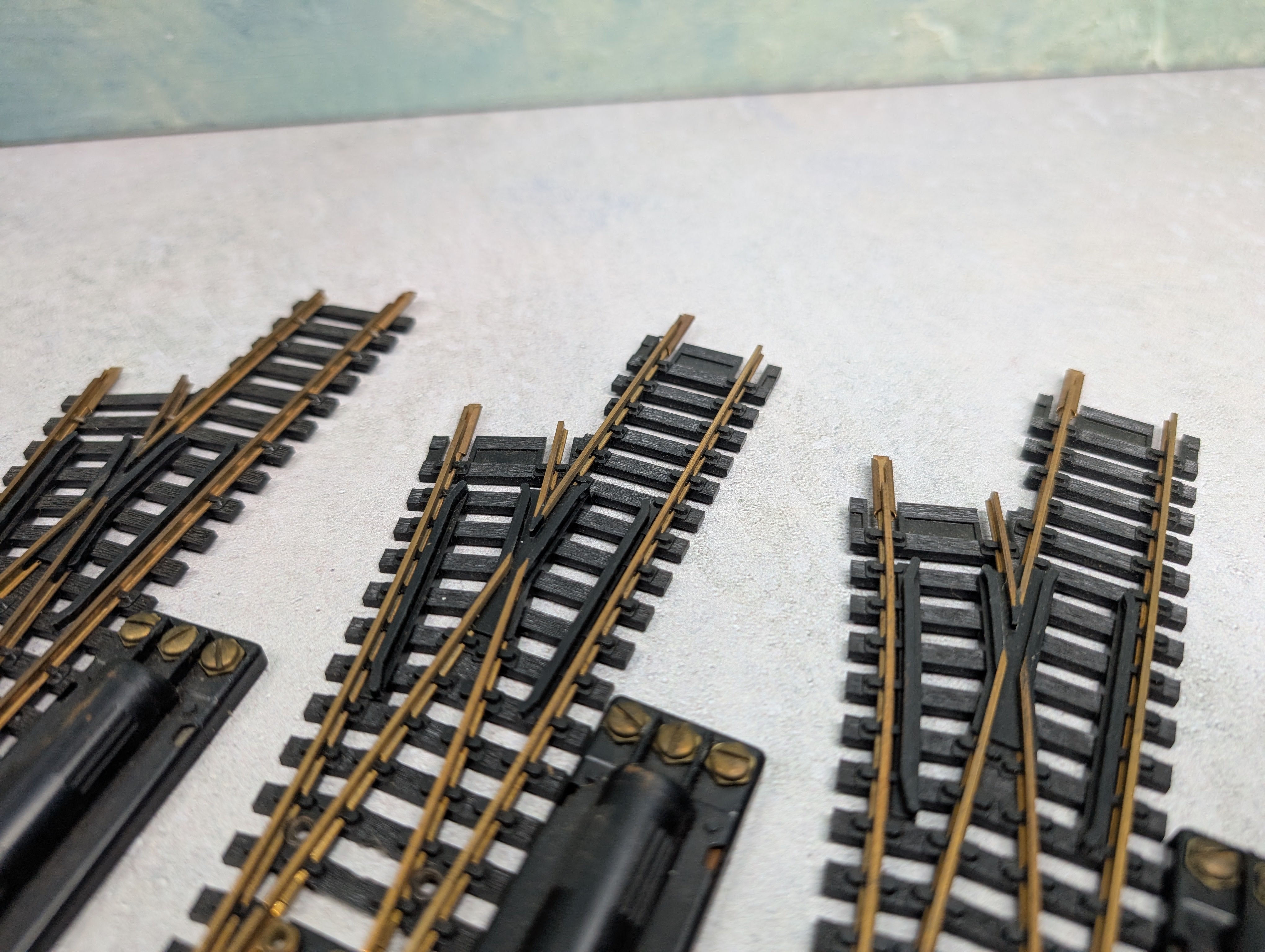 USED Atlas HO Scale Left Switch Code 100 Brass Snap Track (3 pcs)