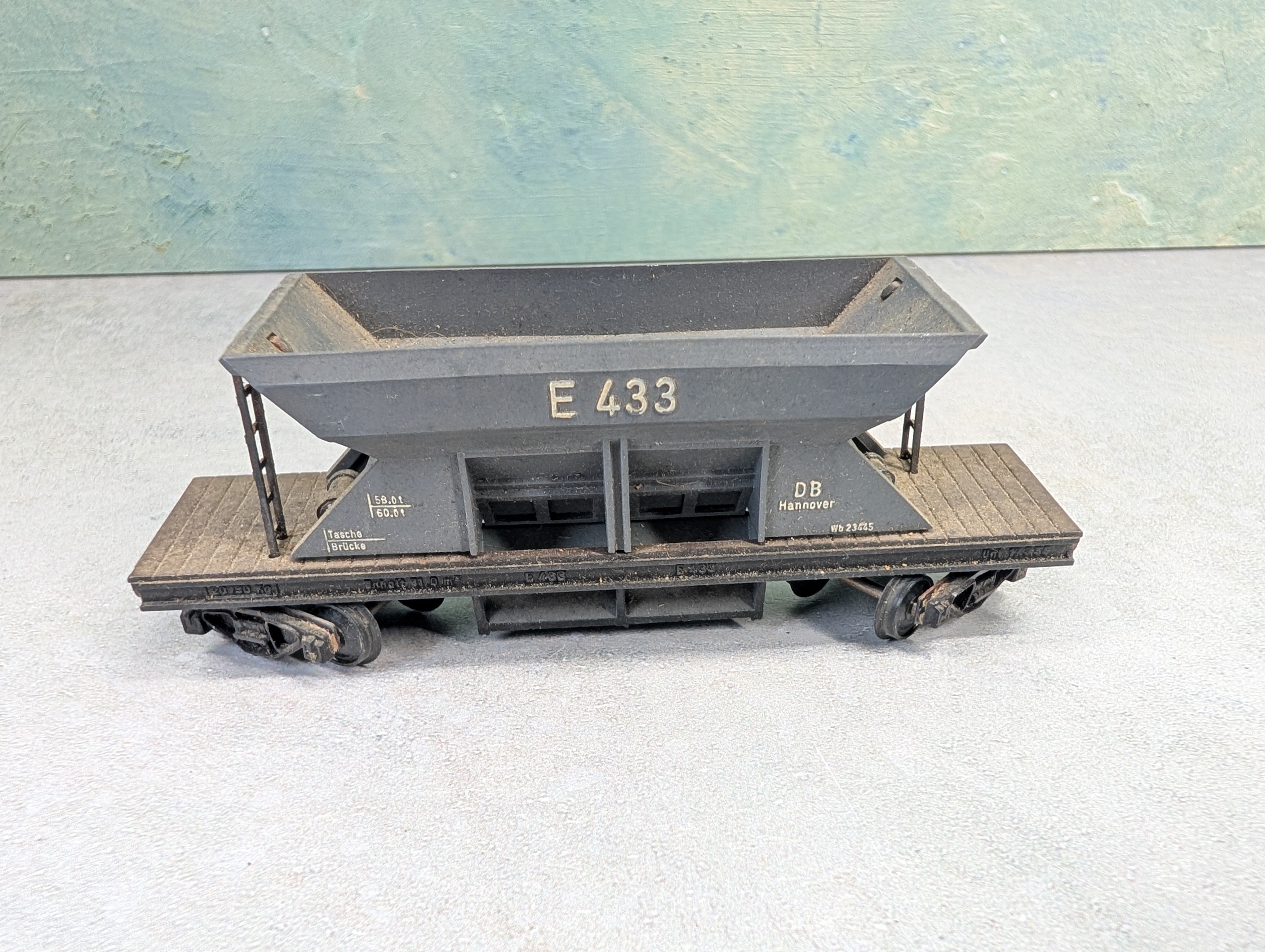USED Fleischmann HO Scale Gravel Ballast Wagon #E433