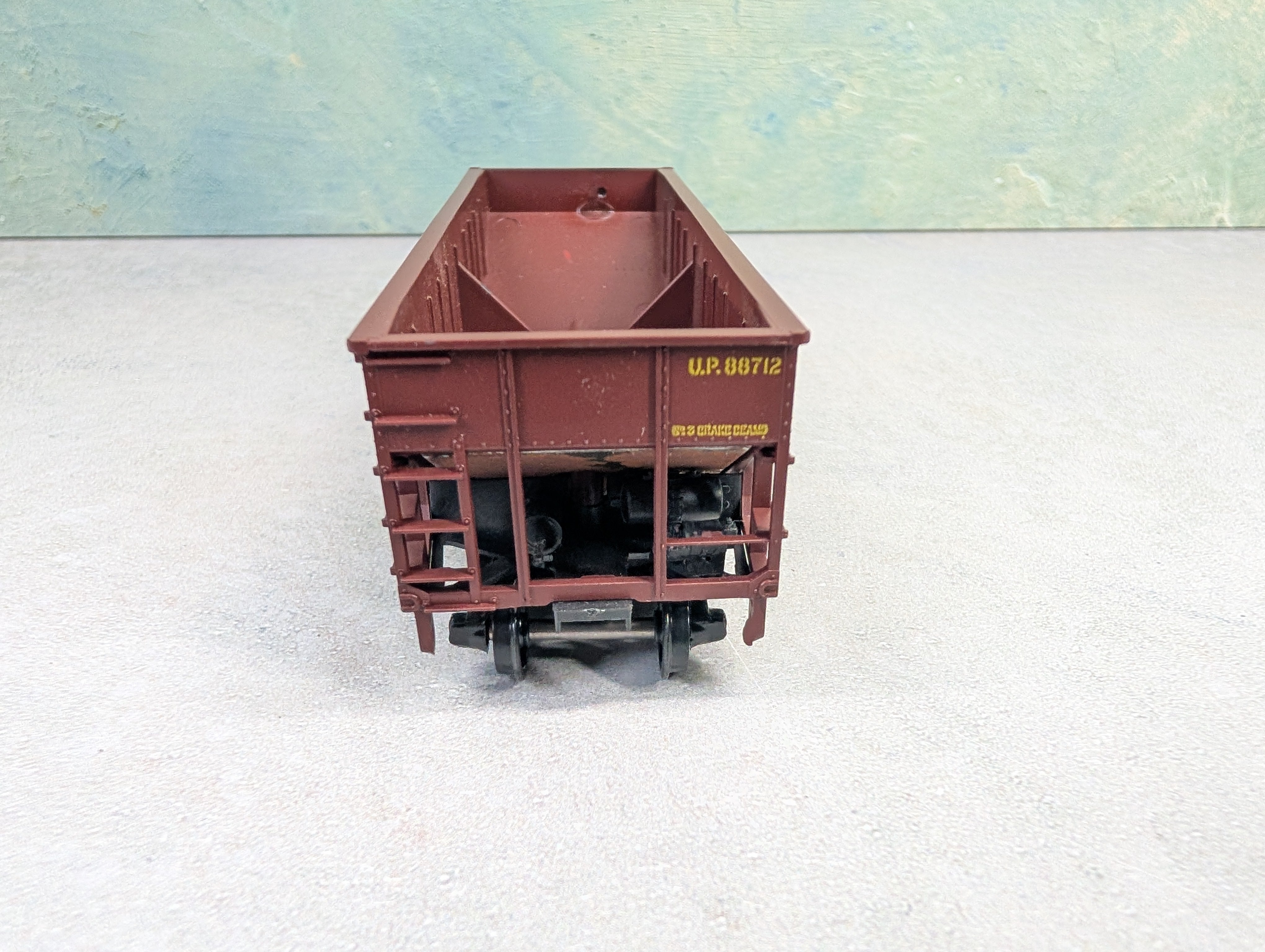 USED Athearn HO Scale Composite Side 2 Bay Hopper Union Pacific 88712