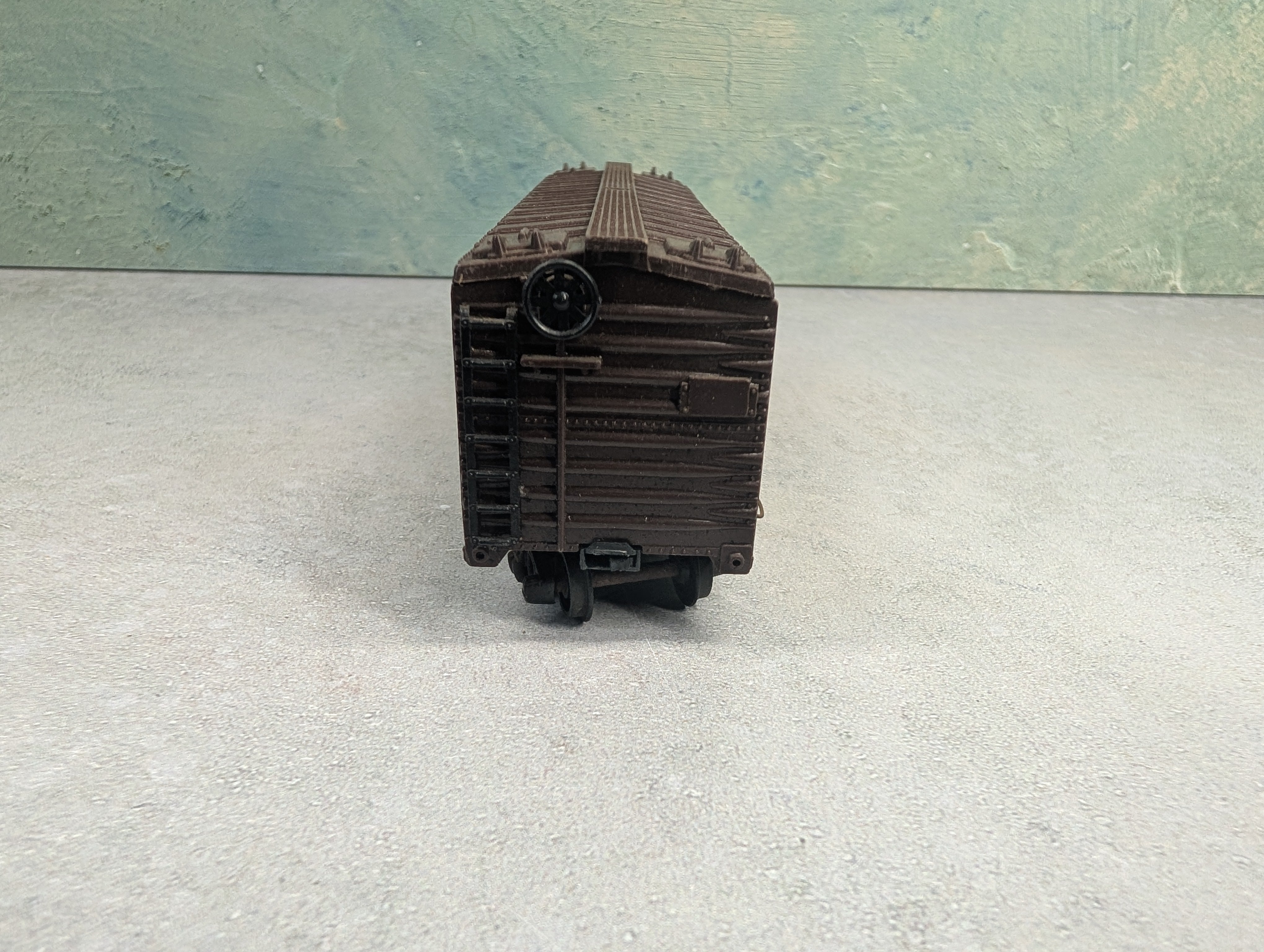 USED Fleischmann HO Scale Box Car, Metal Santa Fe SFRD #8225 El Capitan