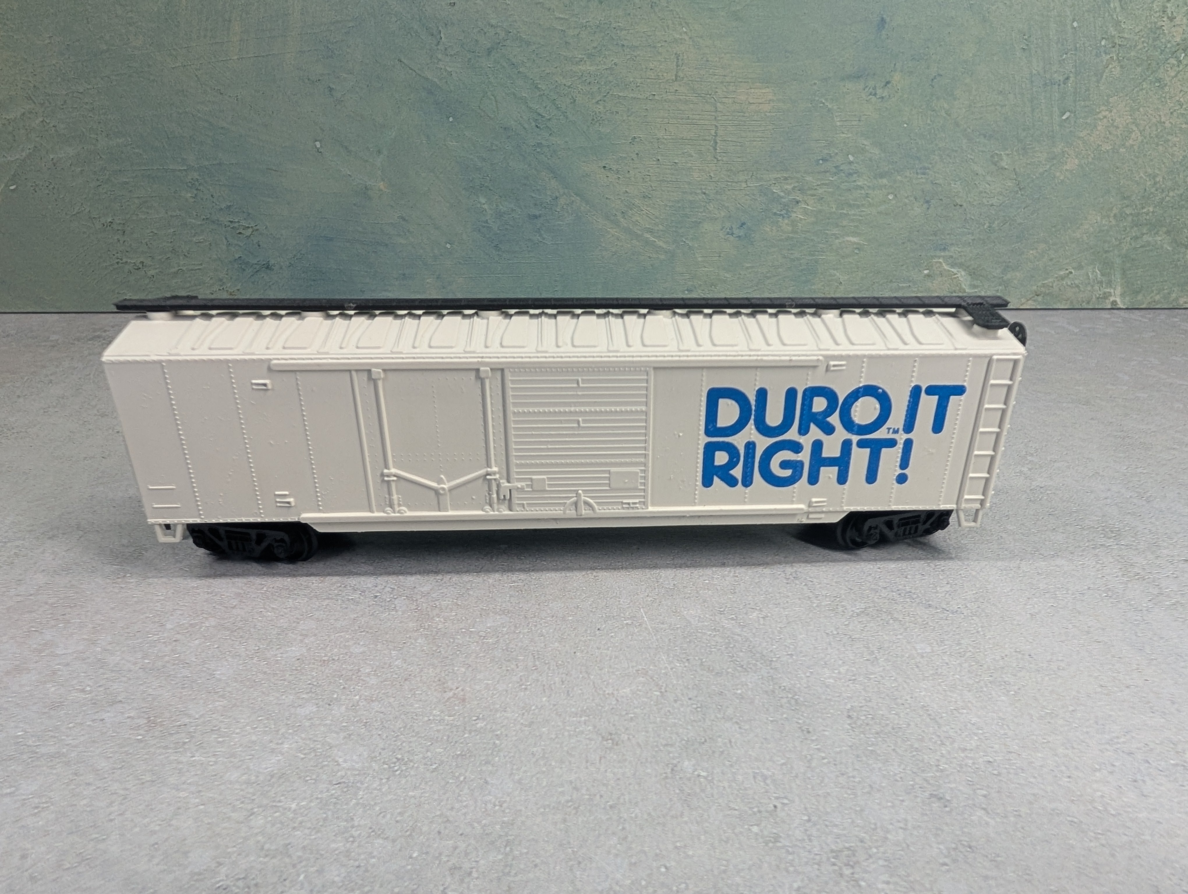 USED HO Scale 50' Box Car Duro It Right!