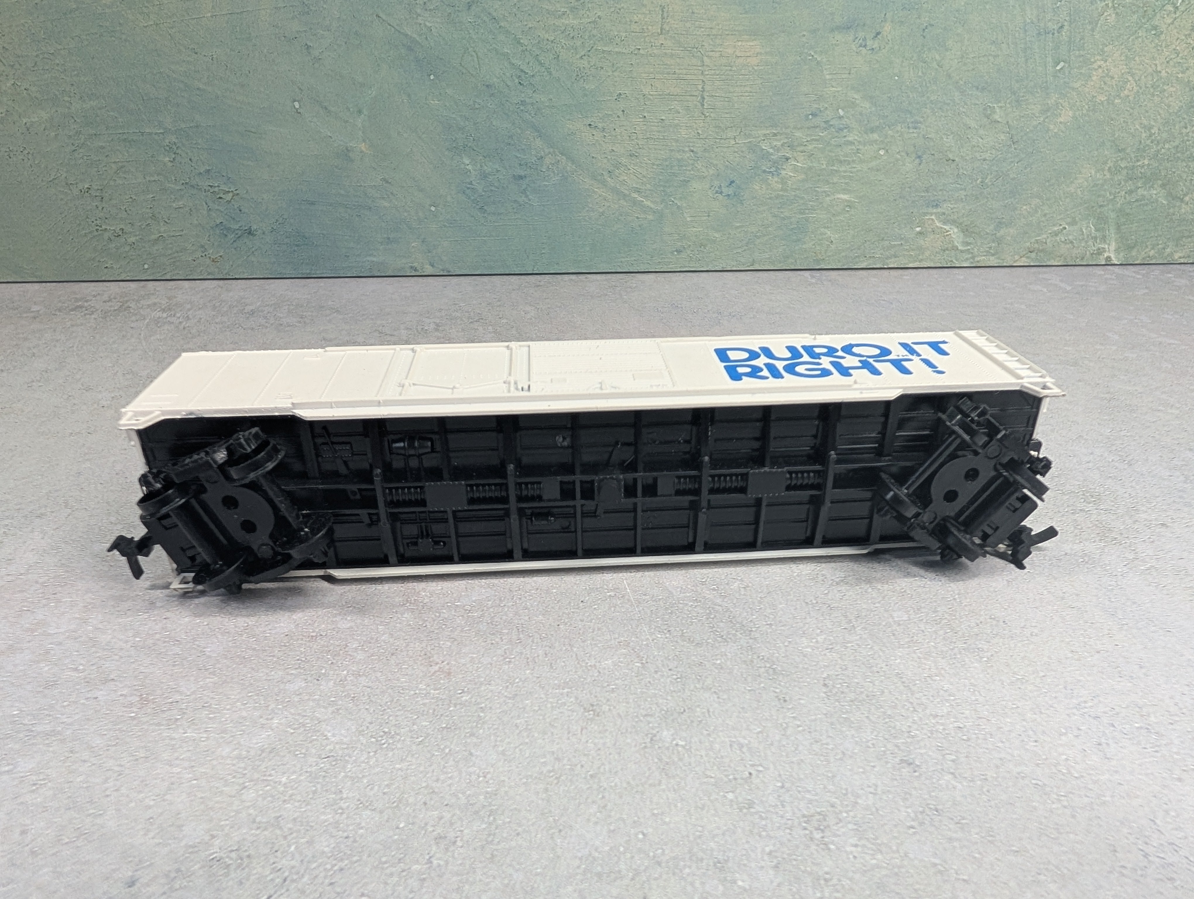 USED HO Scale 50' Box Car Duro It Right!