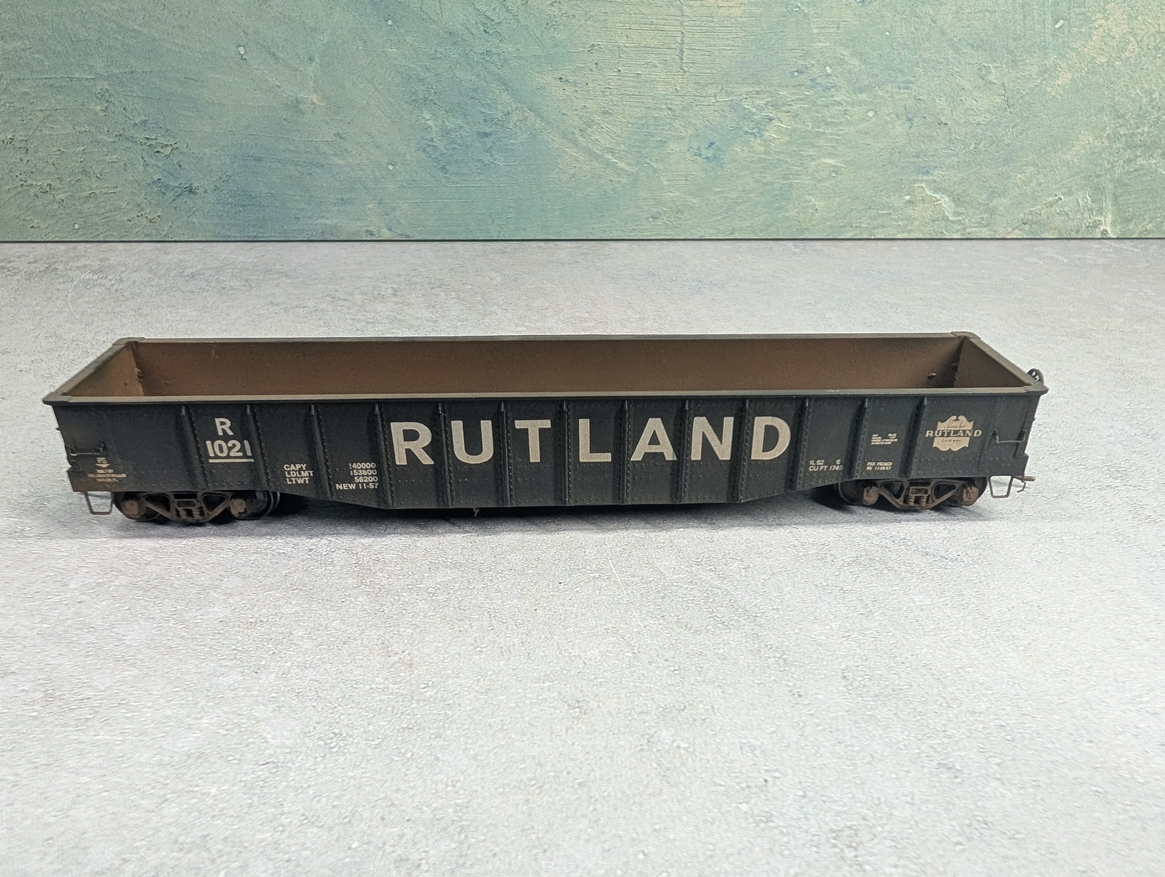 USED HO Scale 49' Gondola Rutland #1021 Weathered