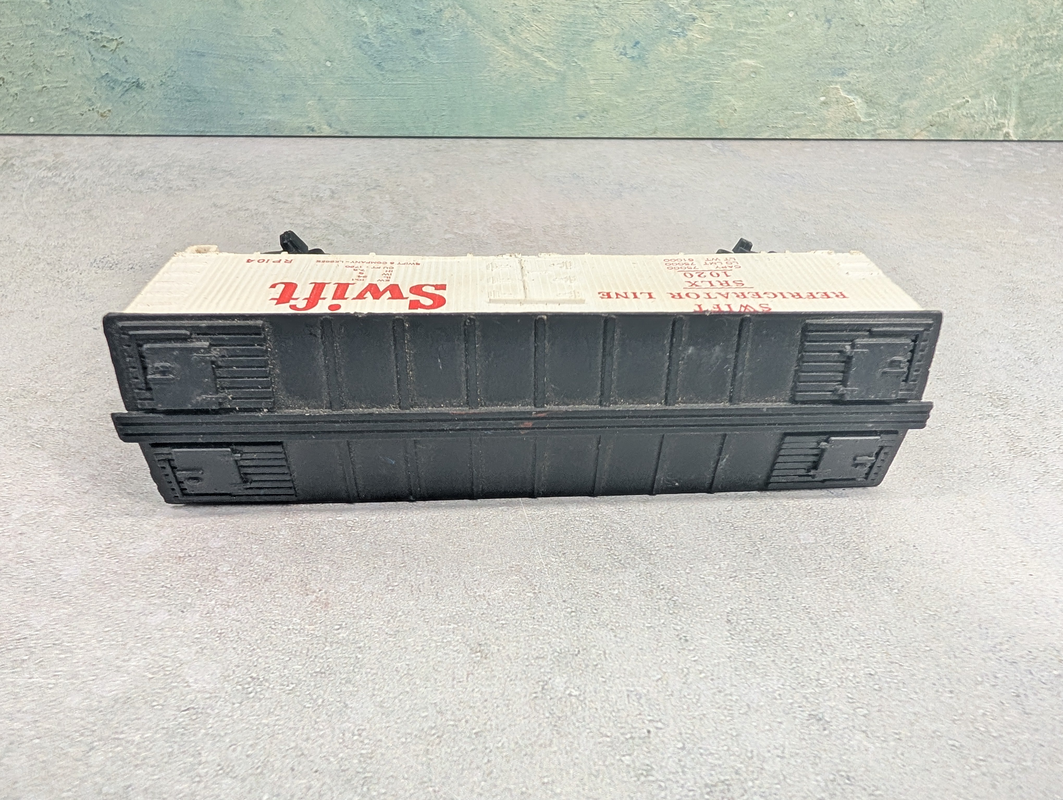 USED HO Scale Wooden Reefer Swift SRLX #1020