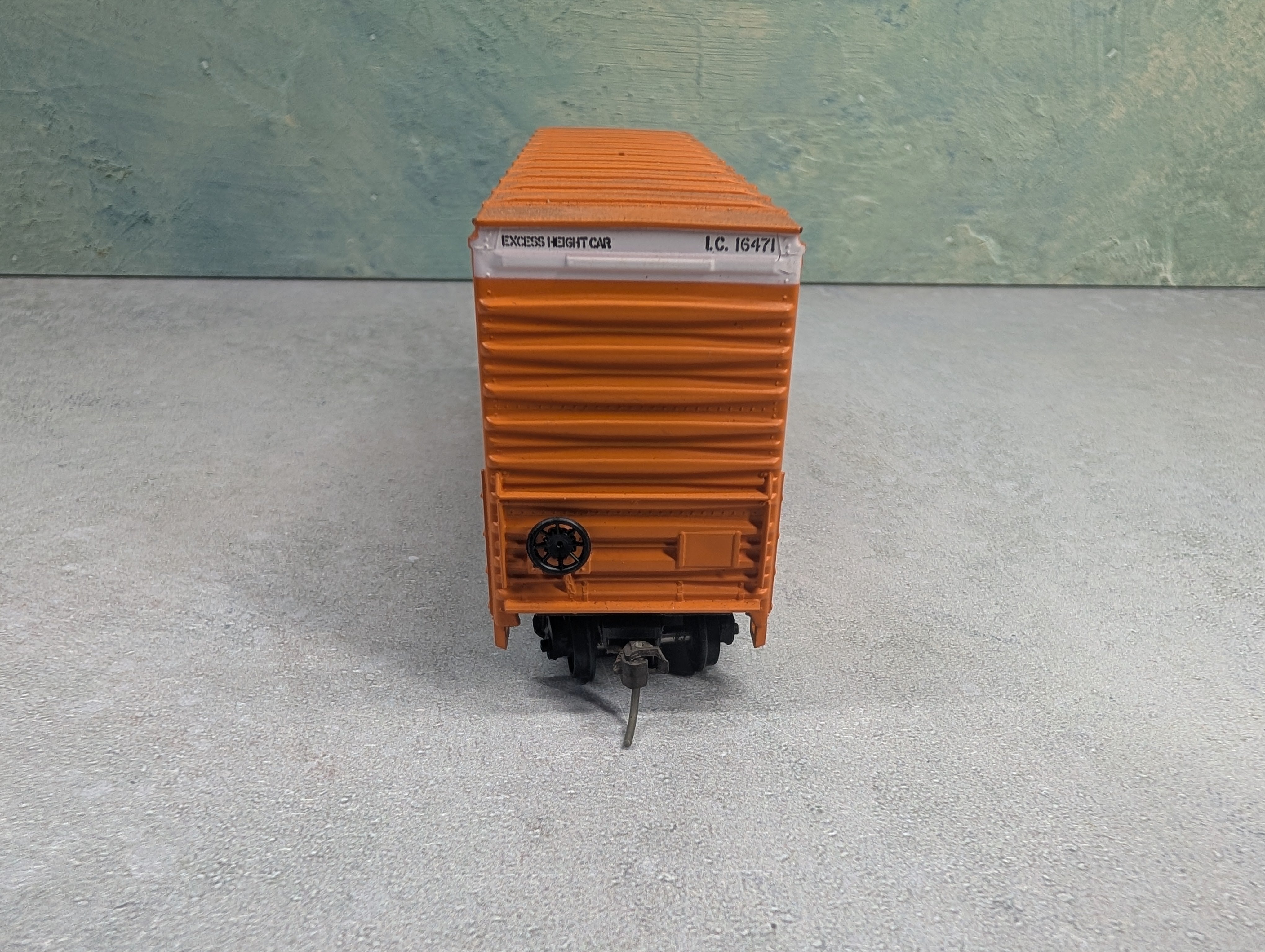 USED Athearn HO Scale HI-Cube Box Car Illinois Central IC #16471 w/ Roller Bearing Trucks