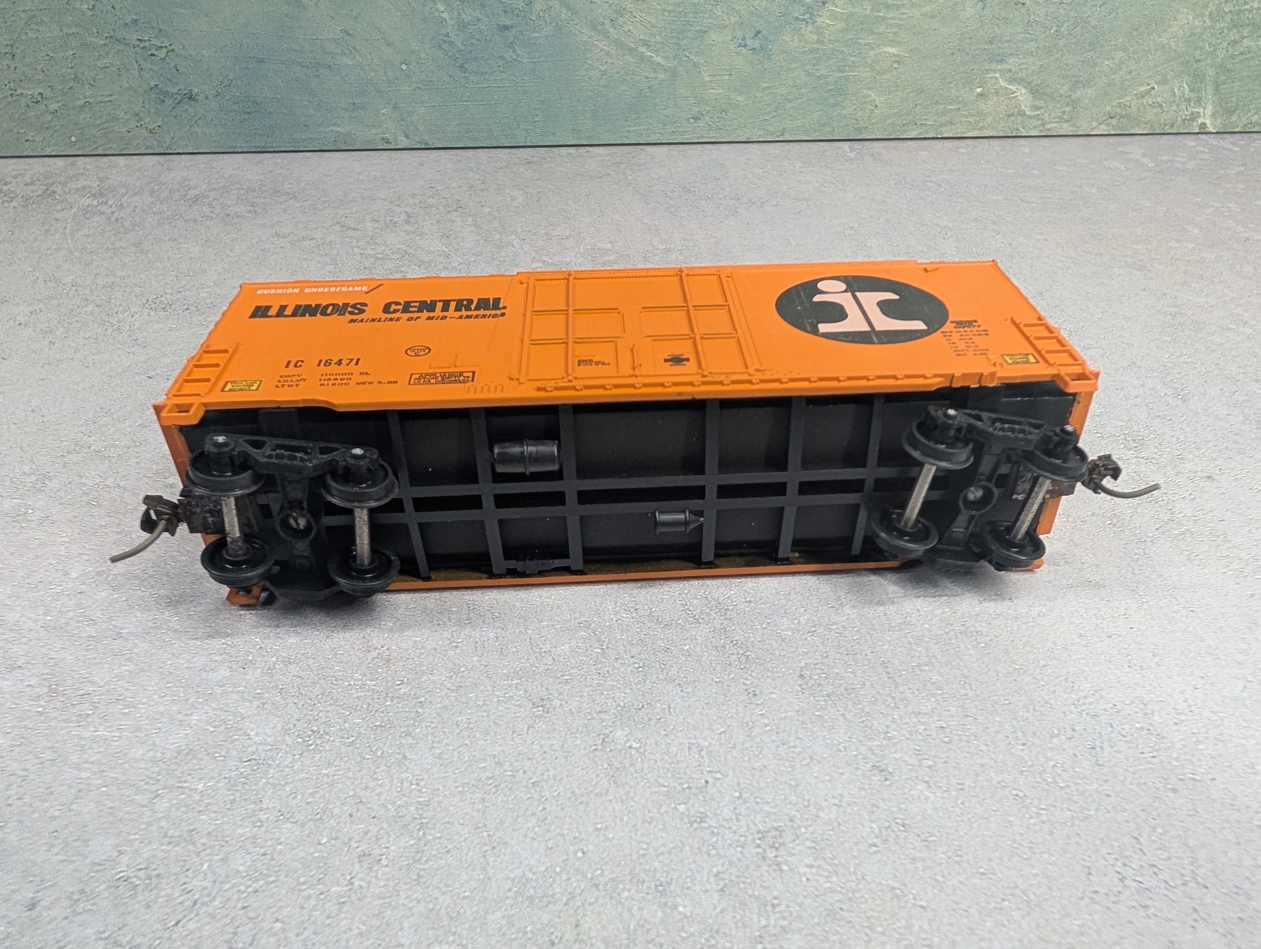 USED Athearn HO Scale HI-Cube Box Car Illinois Central IC #16471 w/ Roller Bearing Trucks