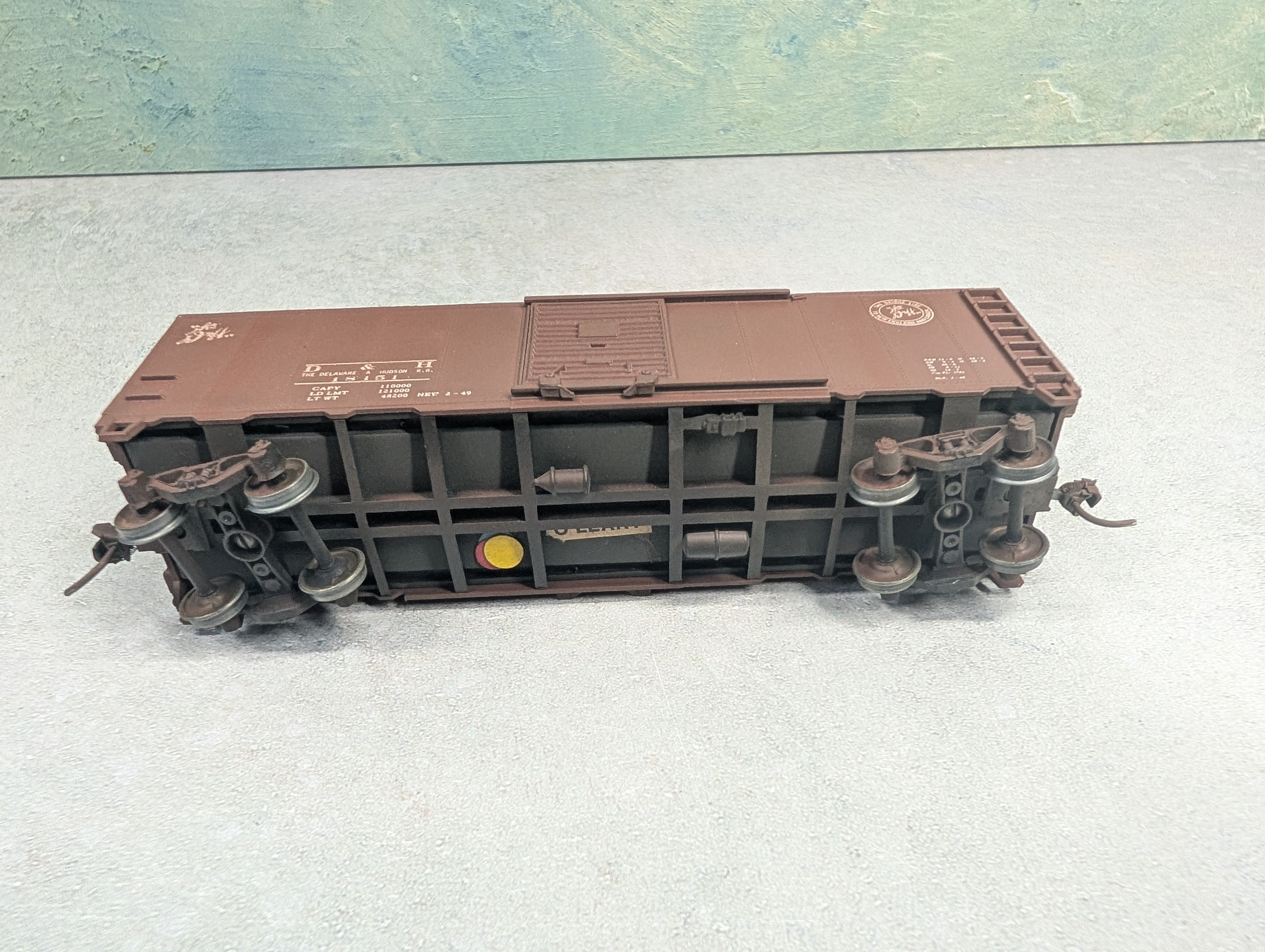 USED Athearn HO Scale 40' Box Car Delaware and Hudson D&H #18151 Weathered