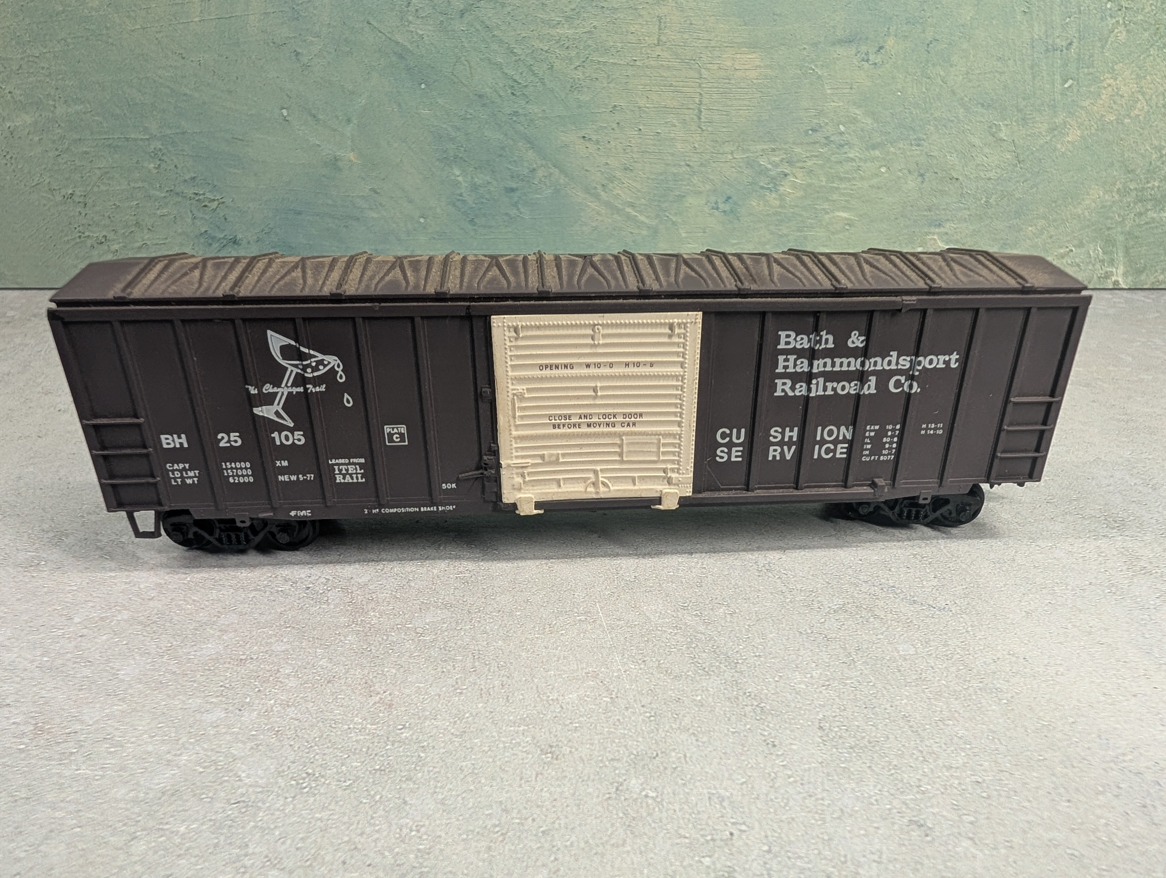 USED Athearn HO Scale 50' Box Car Bath & Hammondsport BH #25105