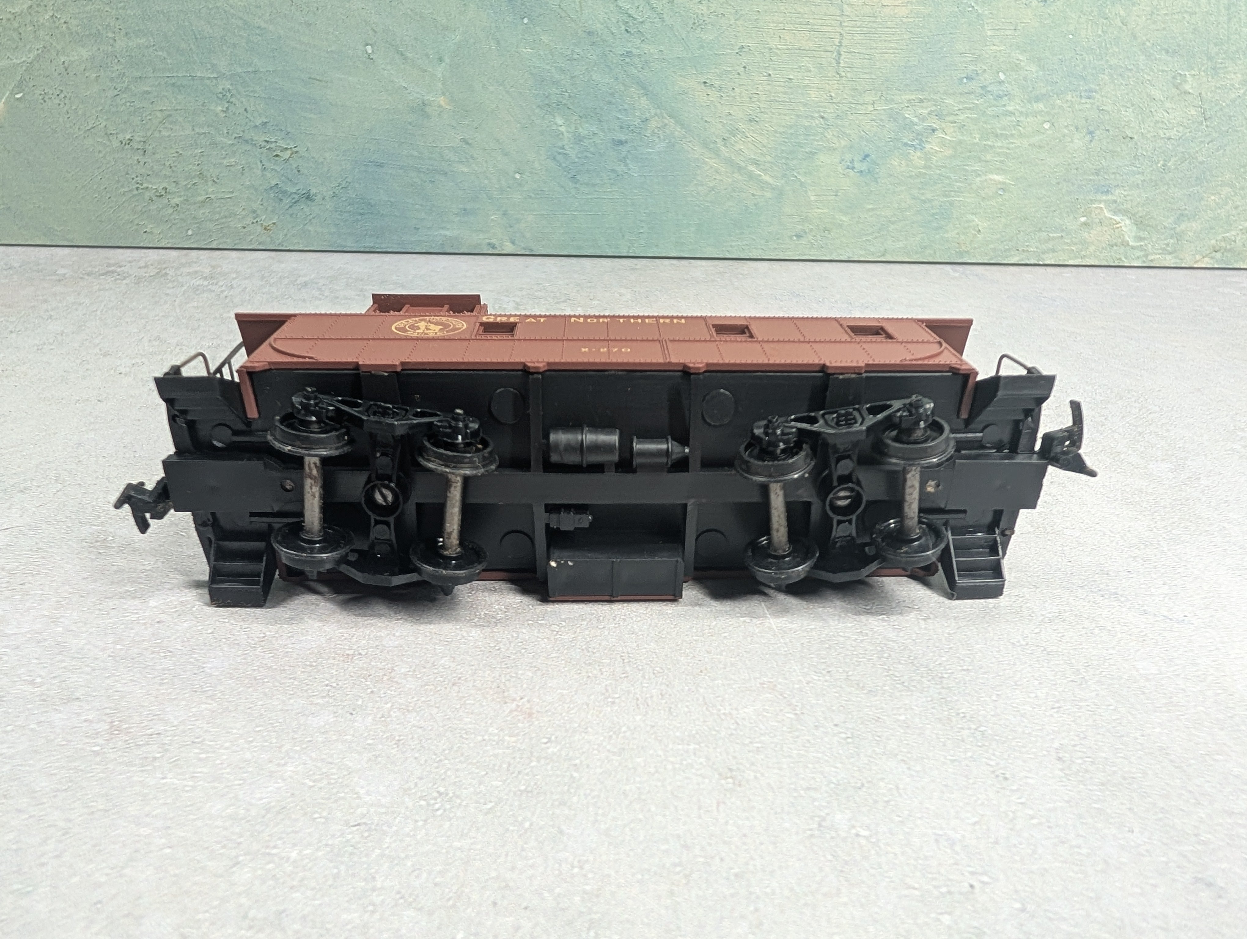 USED Athearn HO Scale Caboose Great Northern #X-270