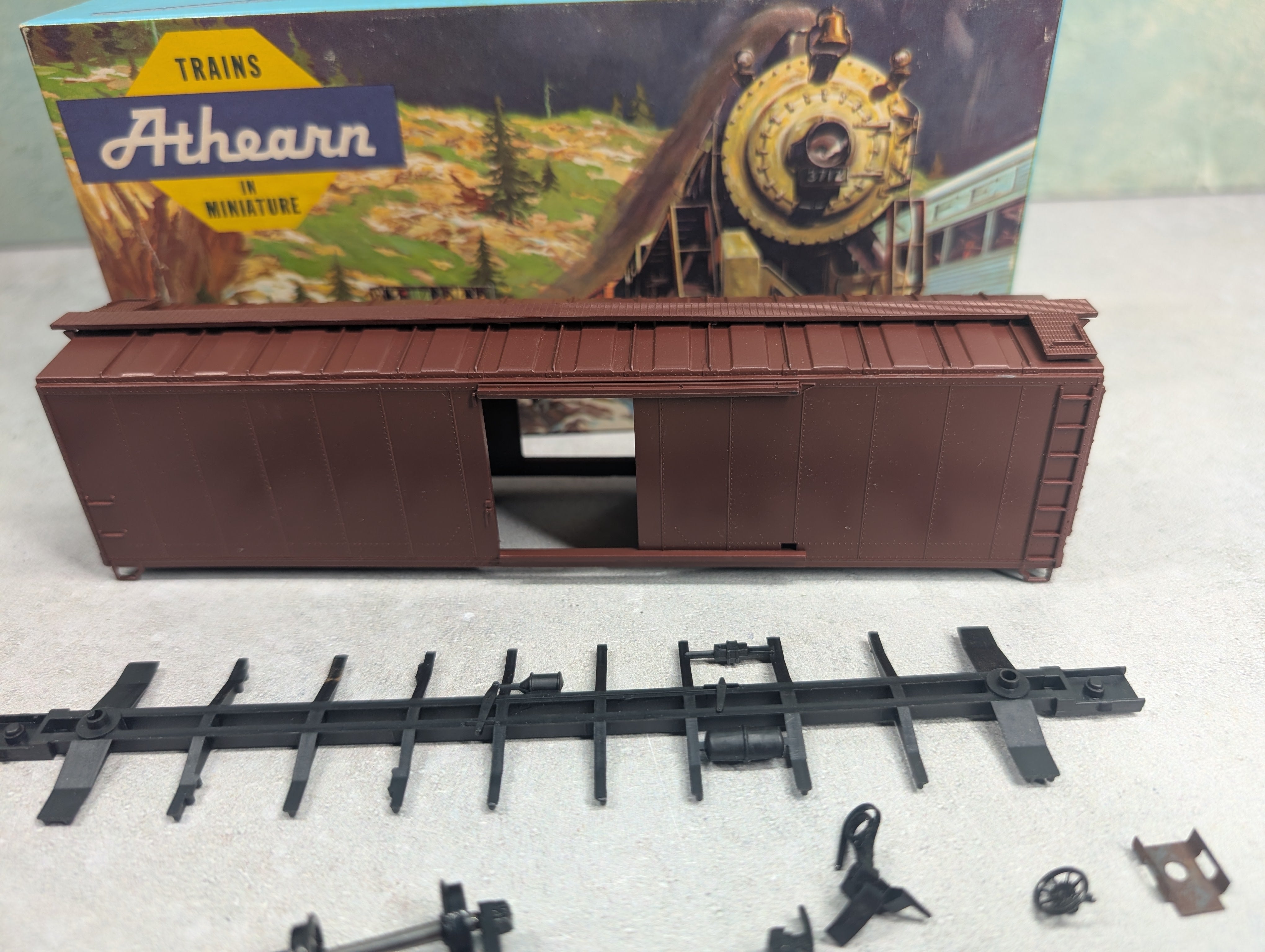 USED Athearn HO Scale 50' Box Car Undecorated KIT