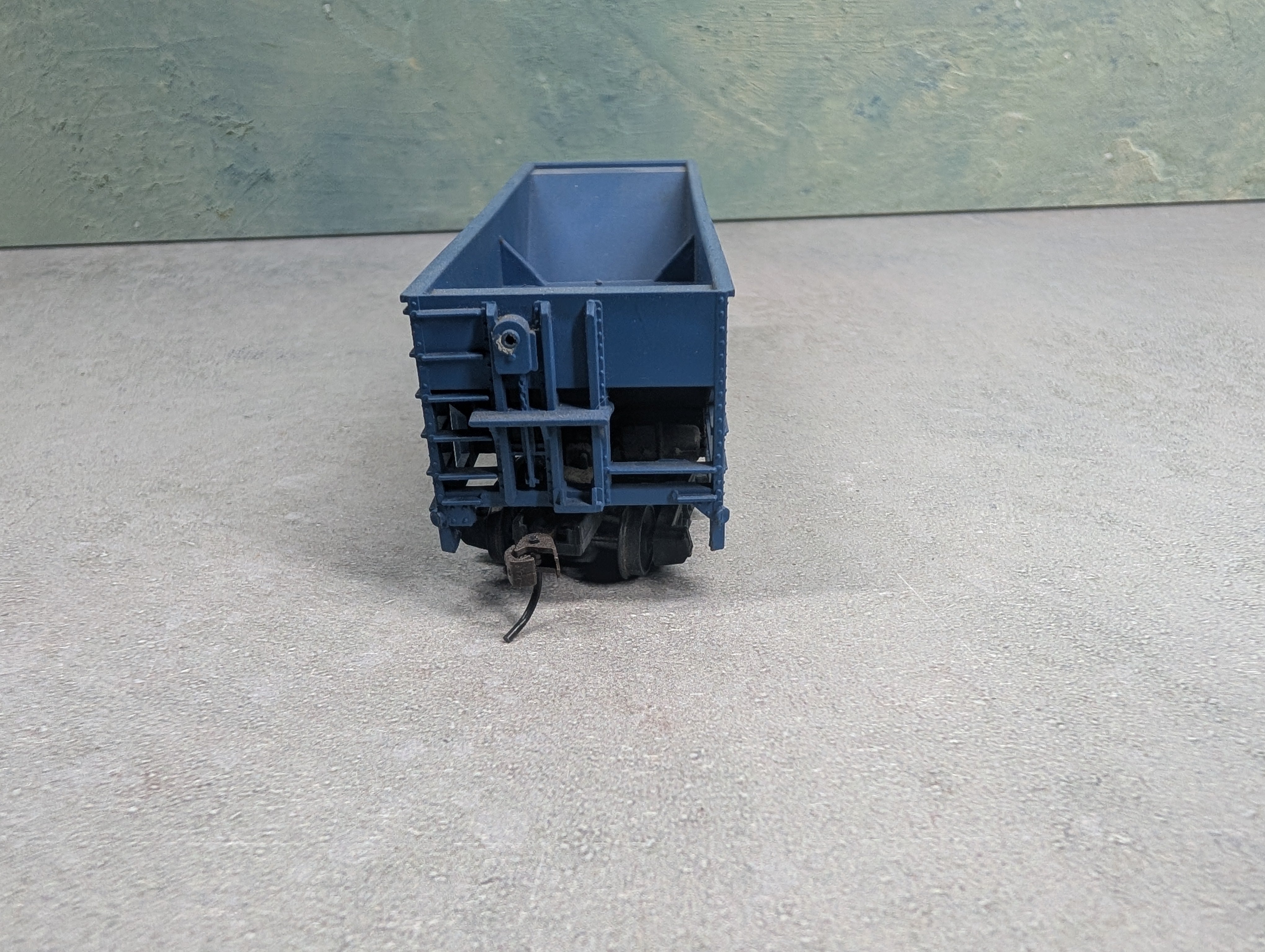 USED Tyco HO Scale Operating Hopper Boston and Maine BM #10056