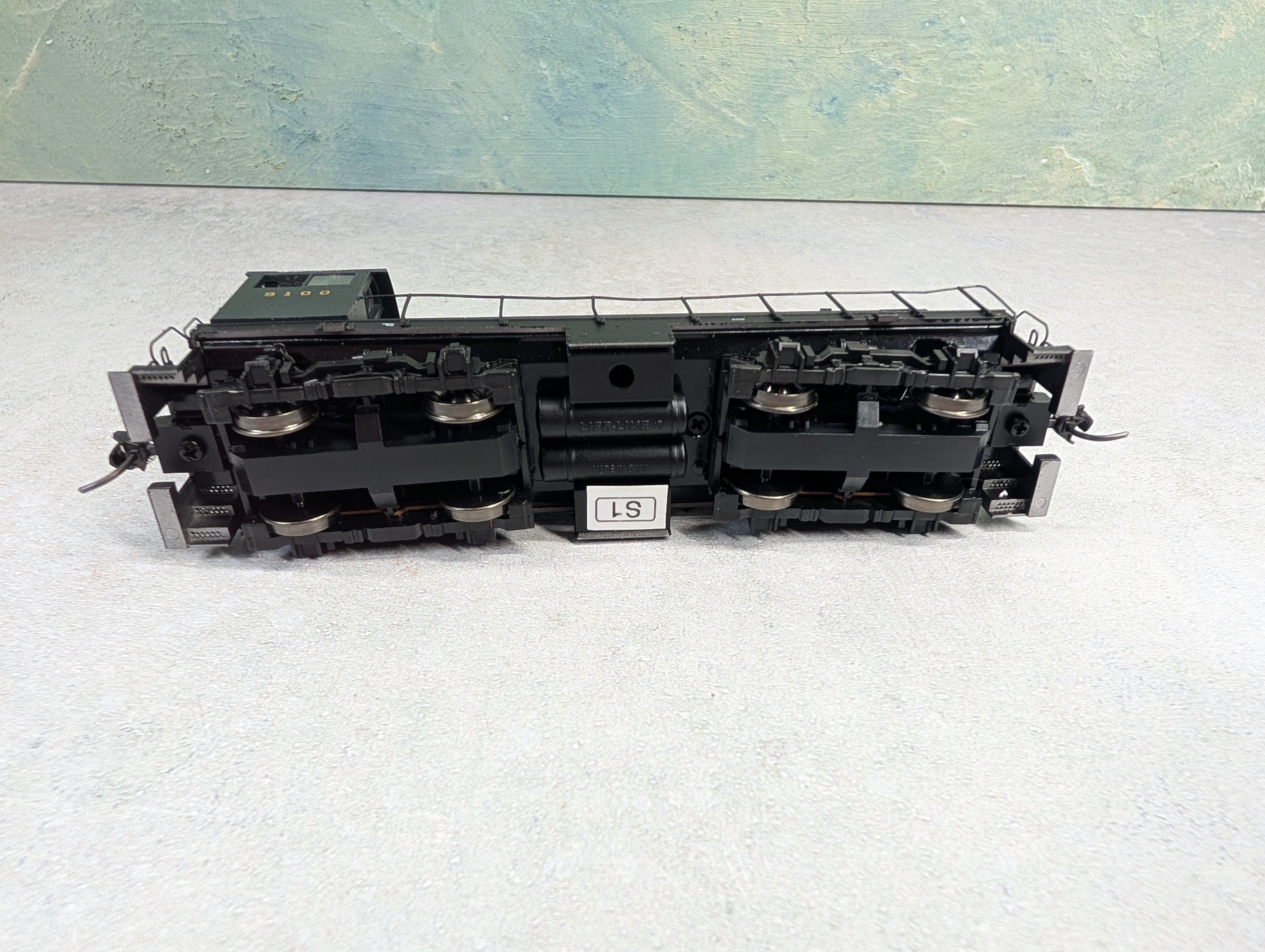 USED Life-Like 21362 HO Scale S1 Diesel Switcher Locomotive Proto2000 Pennsylvania #9100 Runs Great! DC