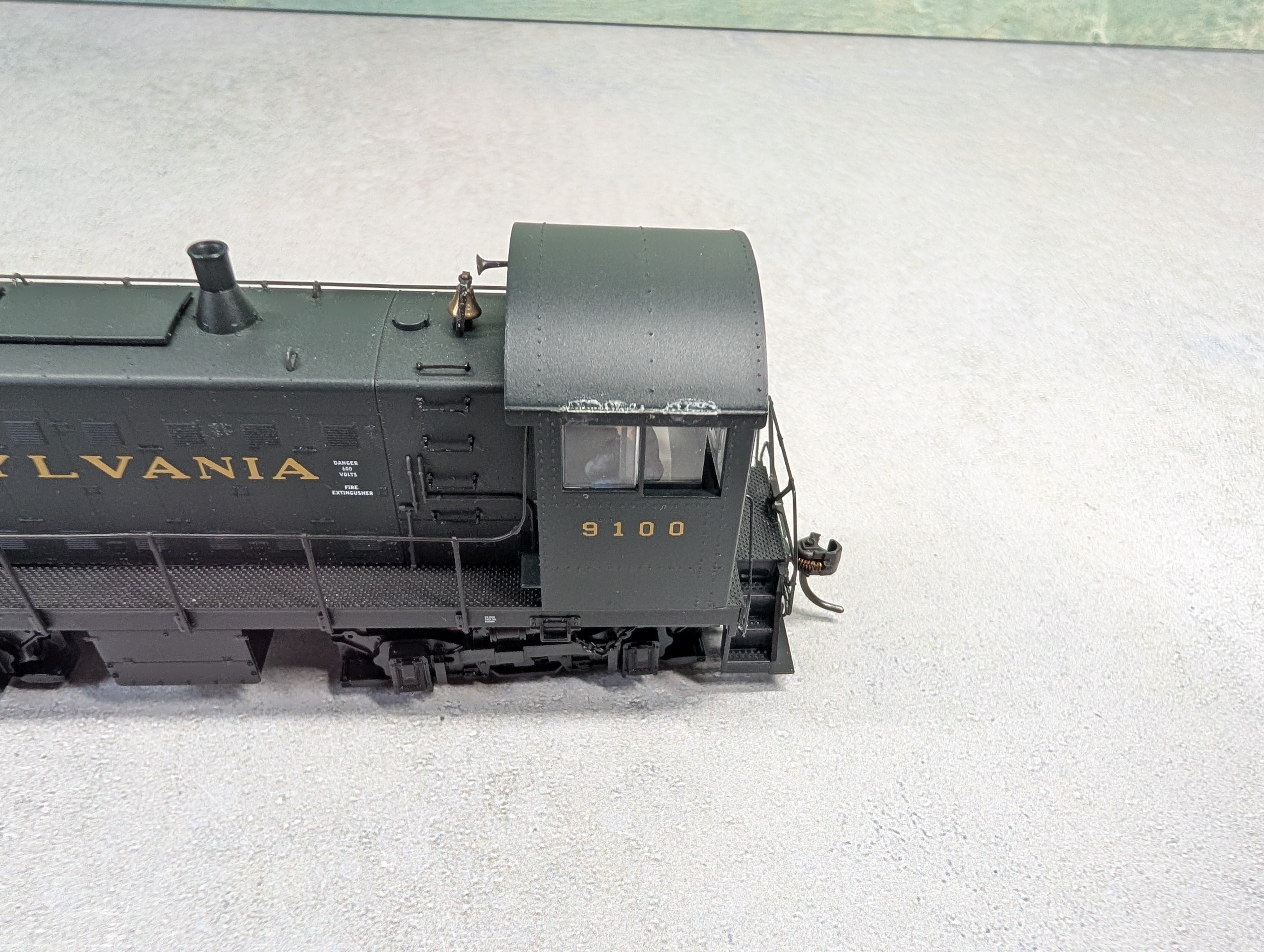 USED Life-Like 21362 HO Scale S1 Diesel Switcher Locomotive Proto2000 Pennsylvania #9100 Runs Great! DC