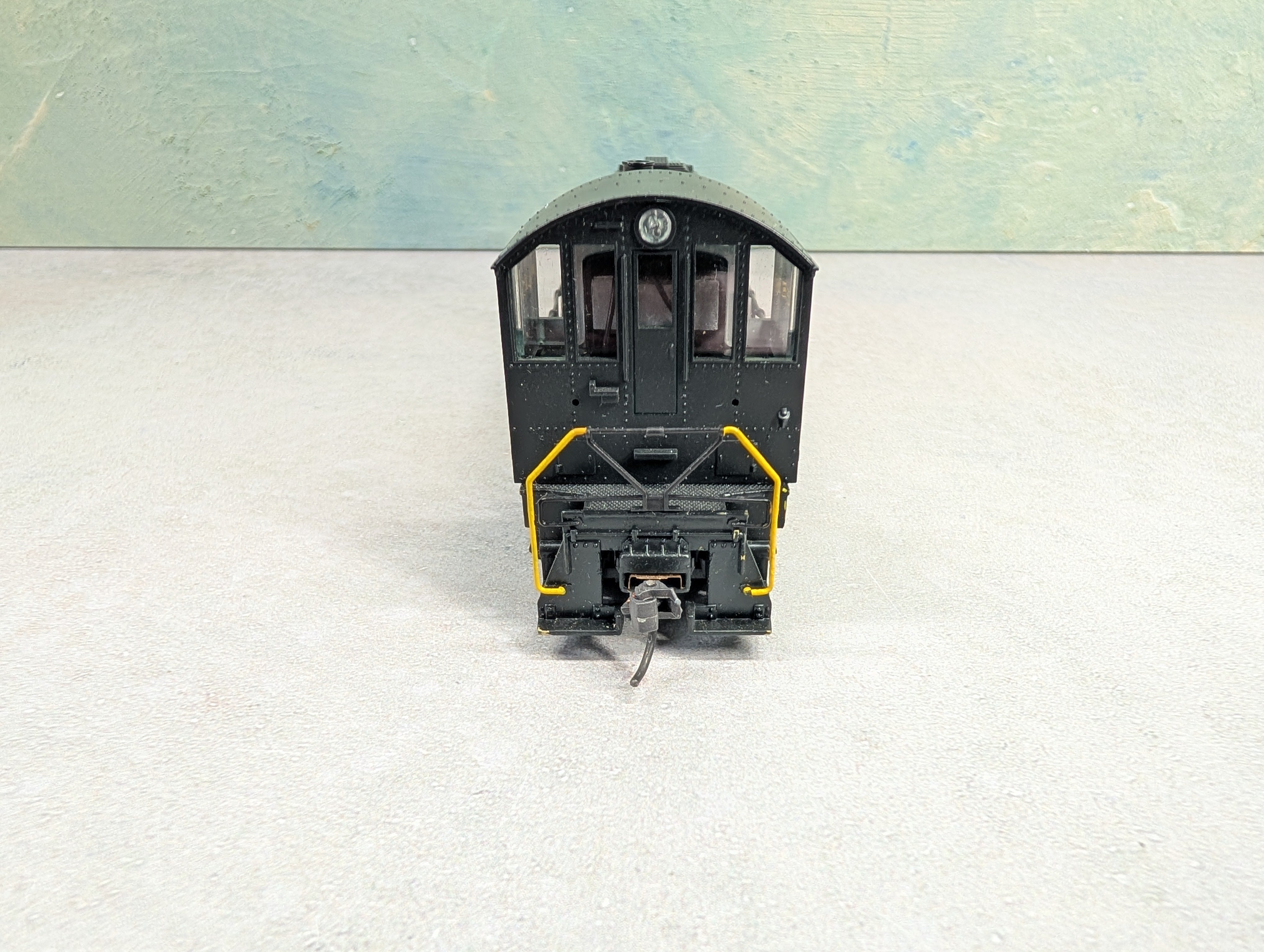 USED Atlas 8073 HO Scale Kato Alco S2 Diesel Switcher Locomotive Pennsylvania #5927 Runs Great! DC