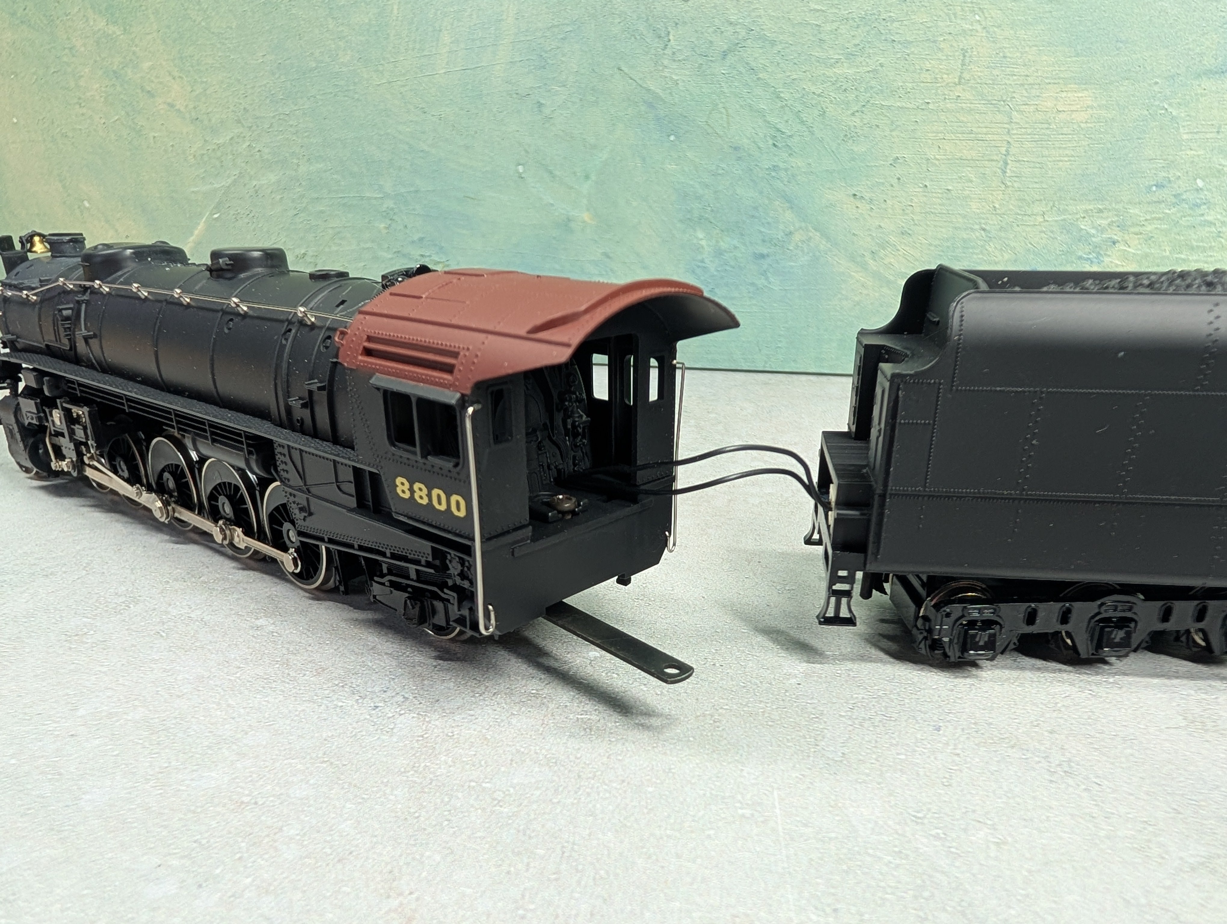 USED IHC M621 HO Scale 4-8-2 Mountain Steam Locomotive Pennsylvania #8800 Runs Great! DC