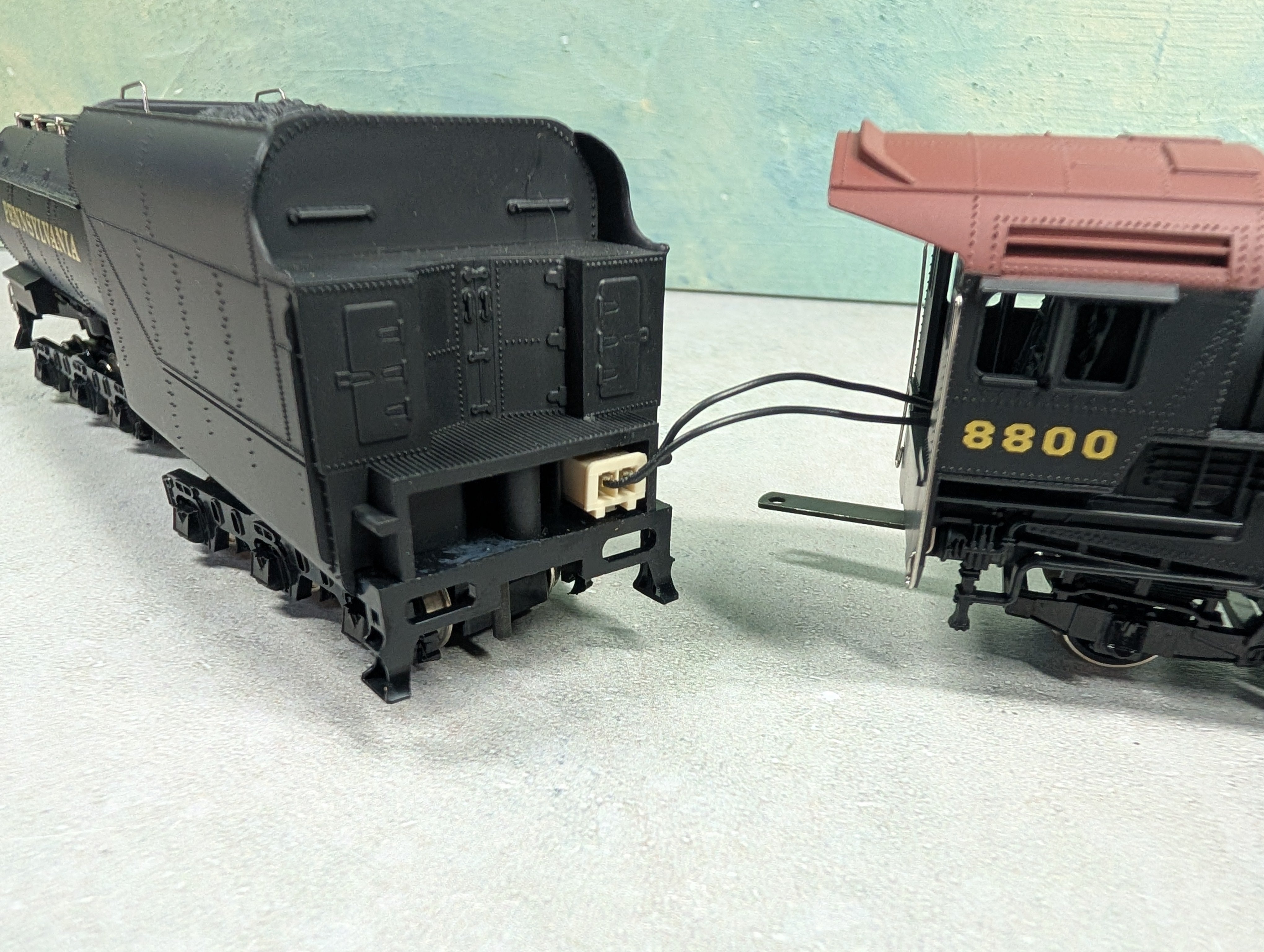 USED IHC M621 HO Scale 4-8-2 Mountain Steam Locomotive Pennsylvania #8800 Runs Great! DC