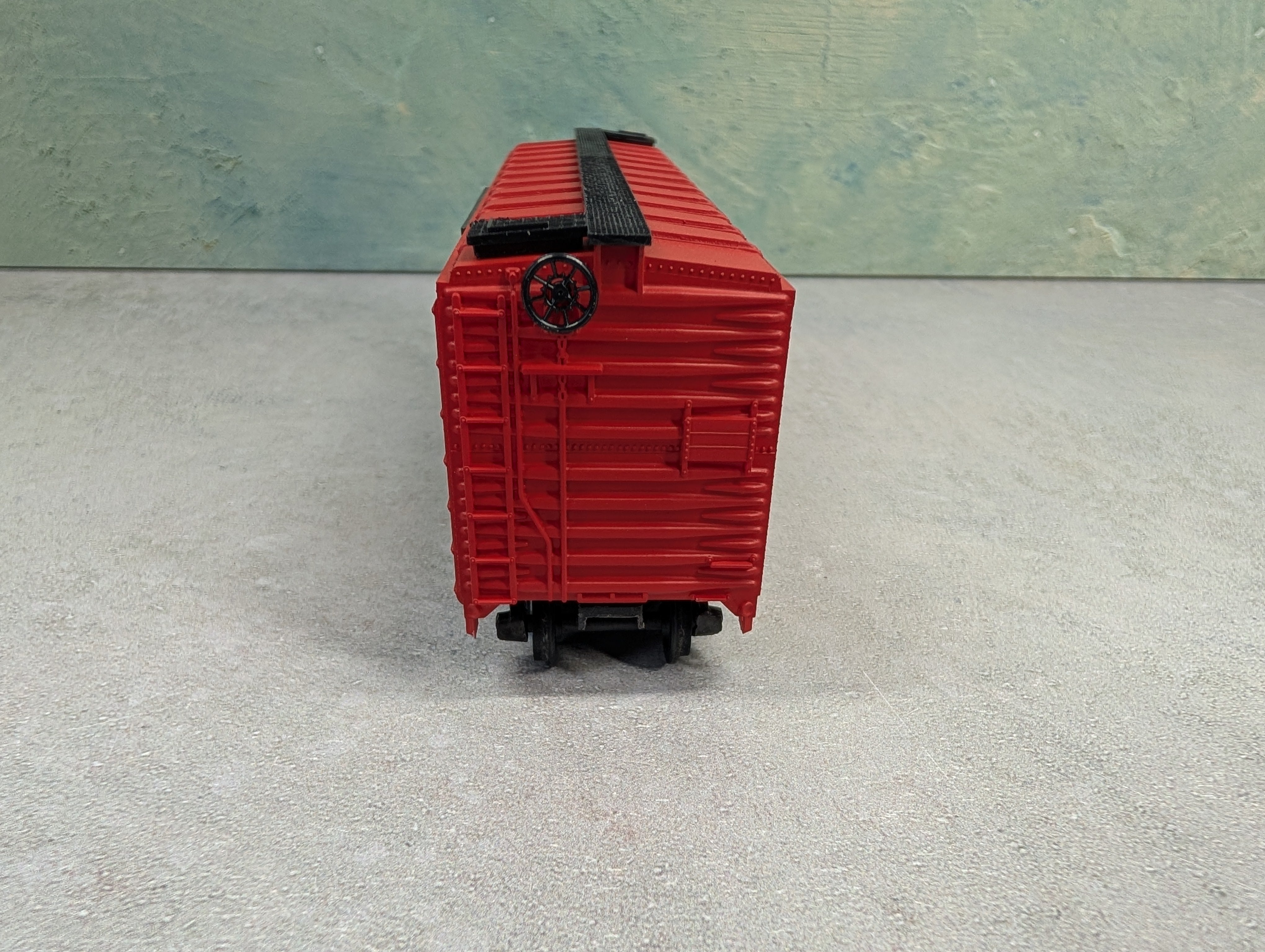 USED Athearn HO Scale 40' Box Car New Haven NH #39288