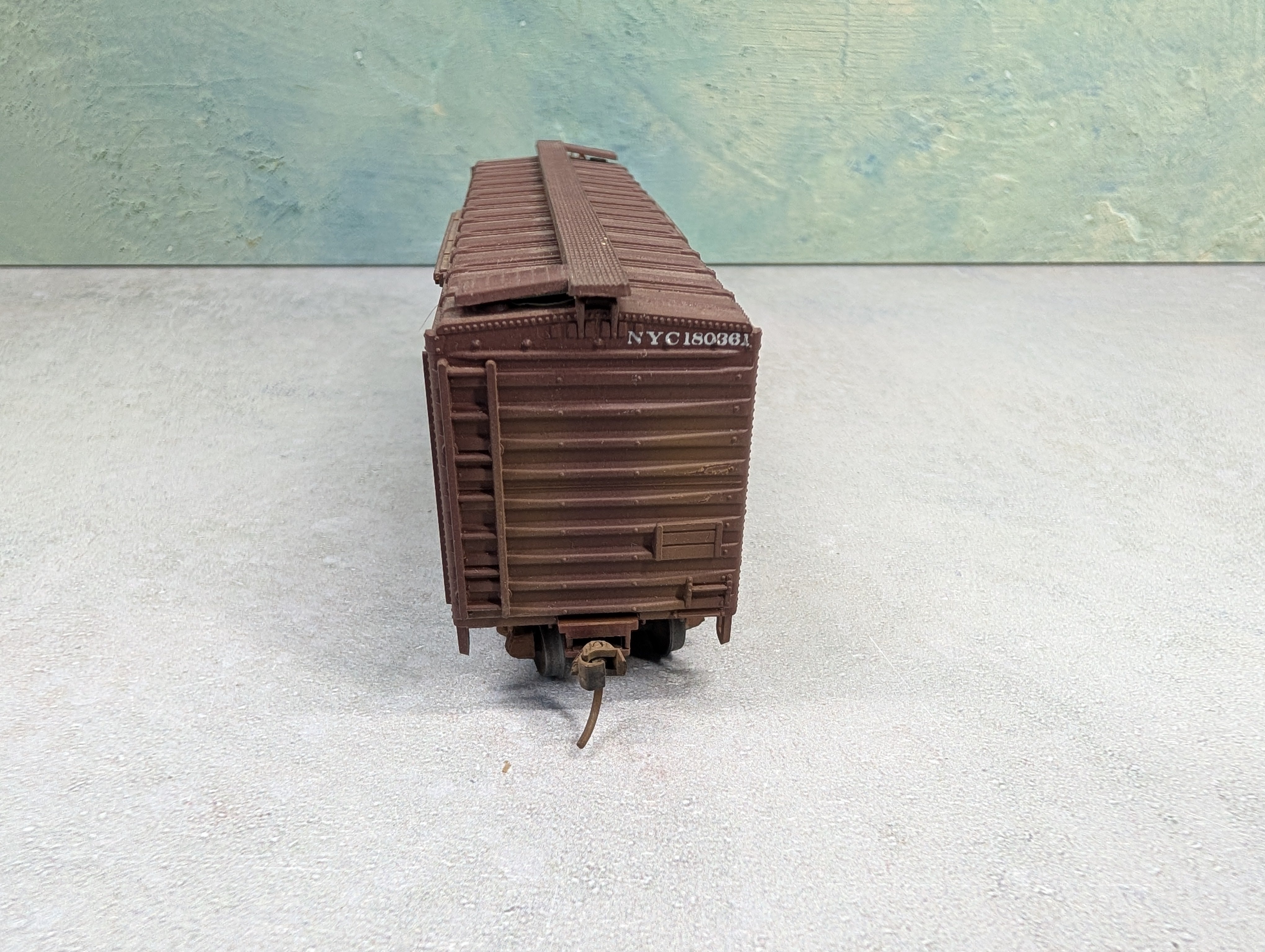 USED HO Scale 40' Box Car New York Central NYC #180361 Weathered