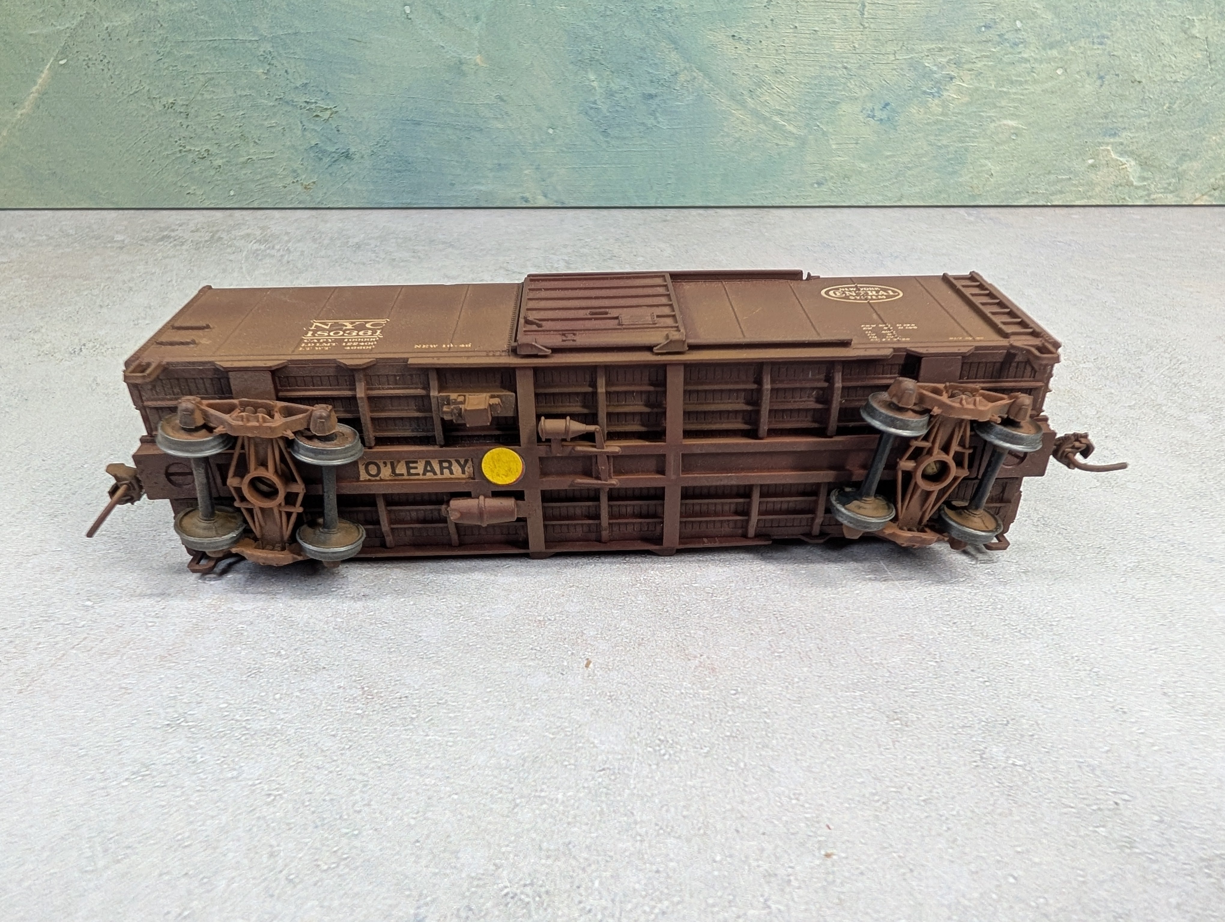 USED HO Scale 40' Box Car New York Central NYC #180361 Weathered