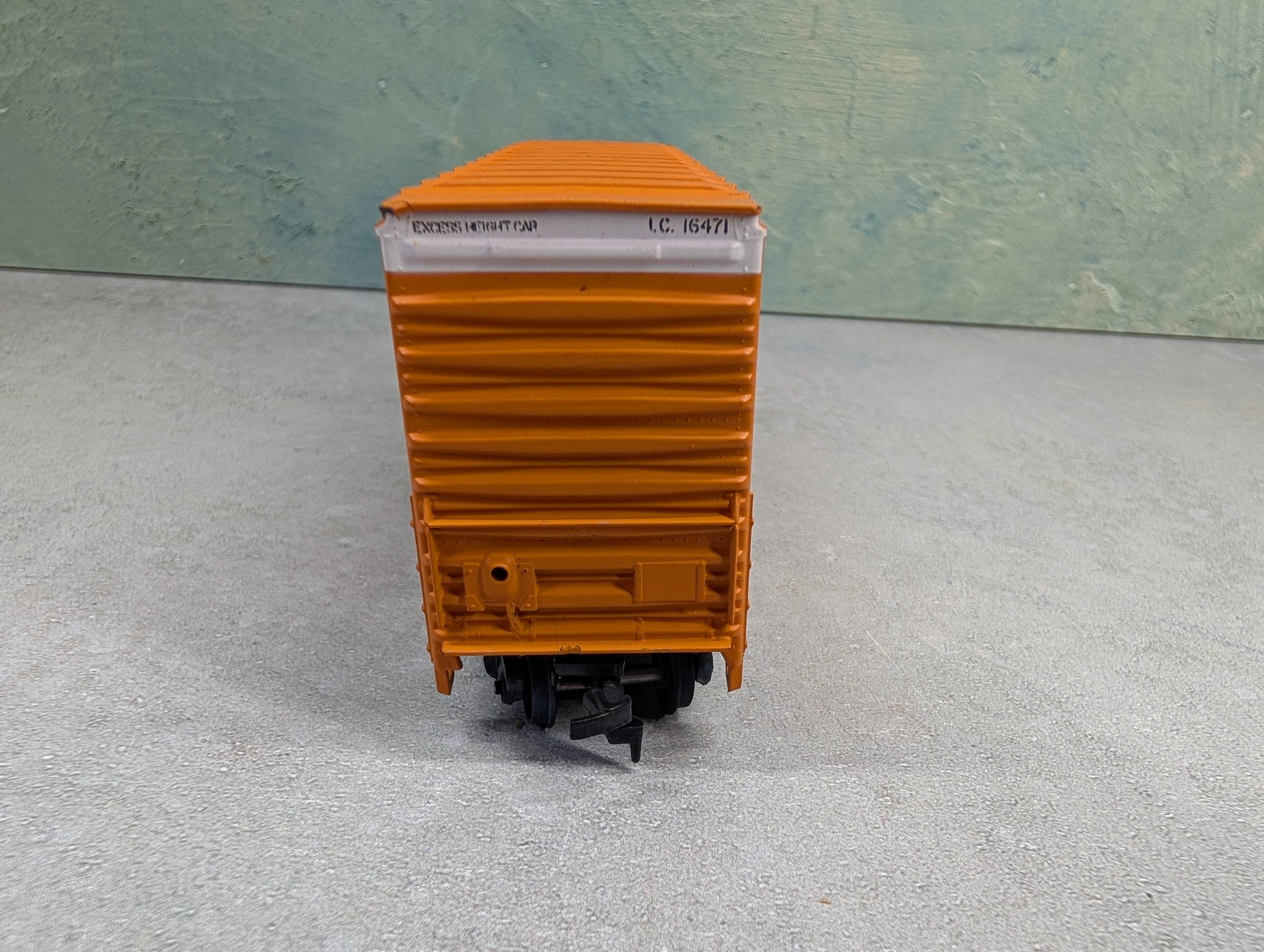 USED Athearn HO Scale HI-Cube Box Car Illinois Central IC #16471 w/ Roller Bearing Trucks