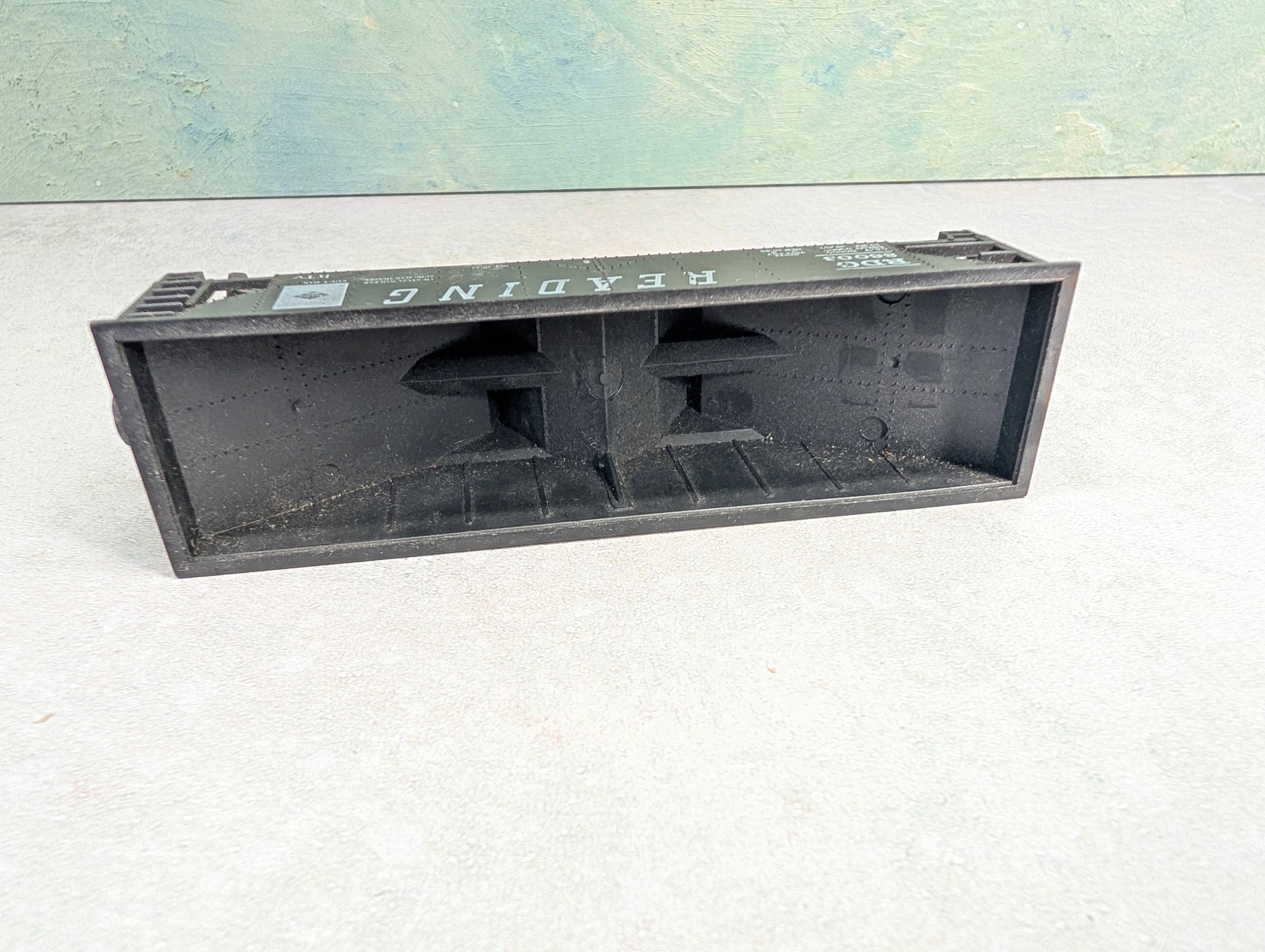 USED HO Scale 2 Bay Open Hopper Reading RDG #86003