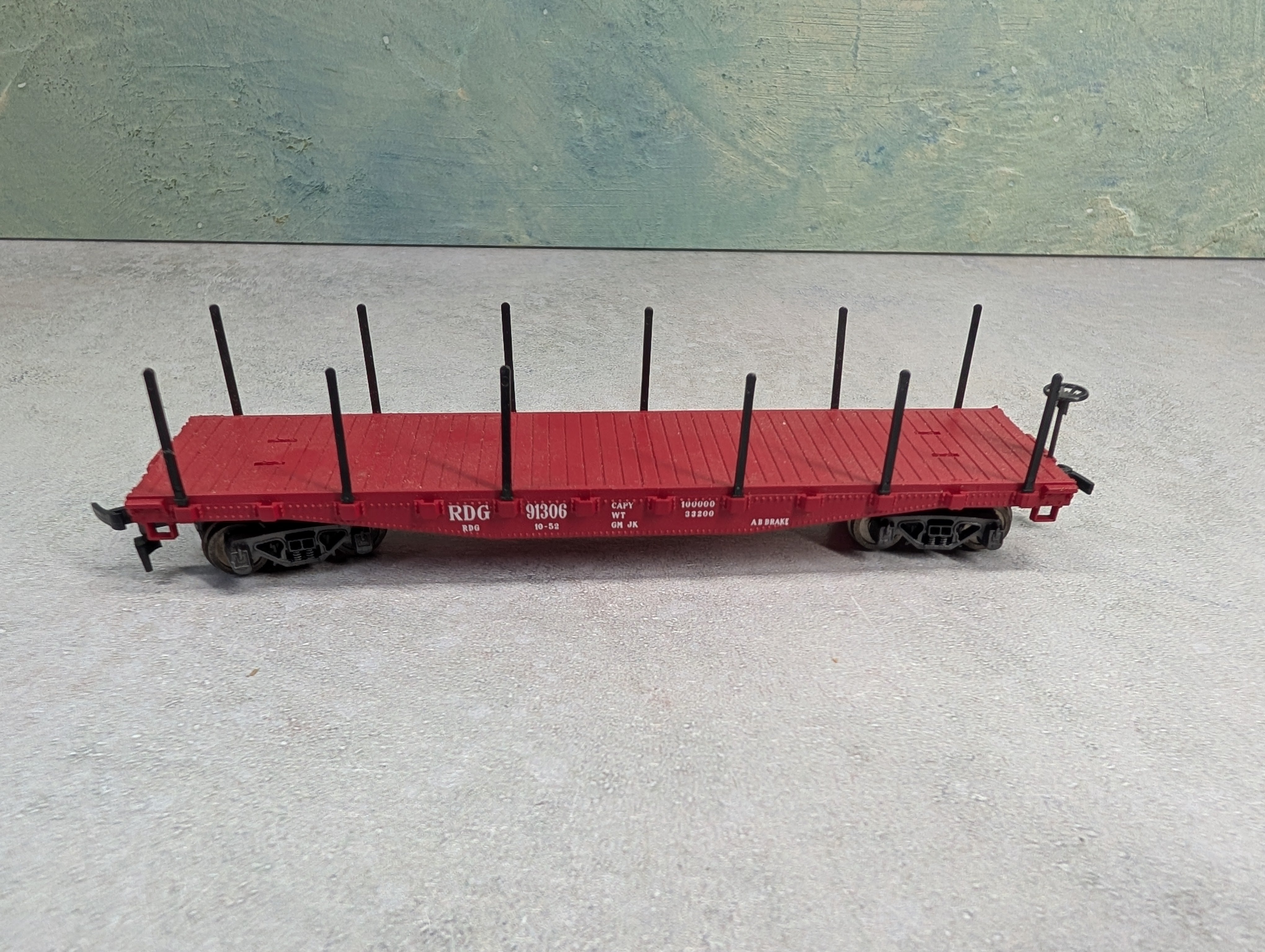 USED HO Scale Stake Flat Car Reading RDG #91306