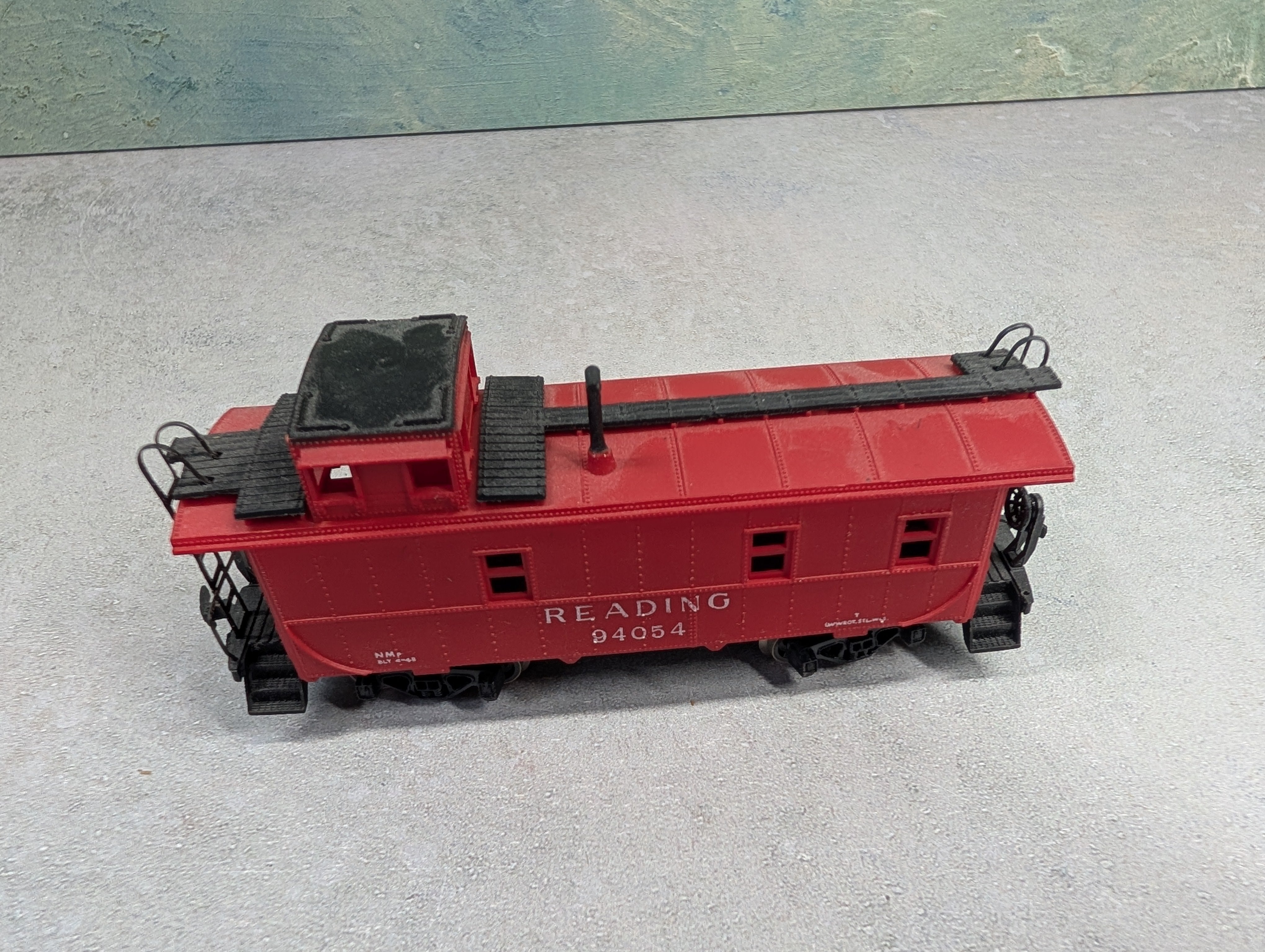 USED AHM HO Scale Caboose Reading #94054