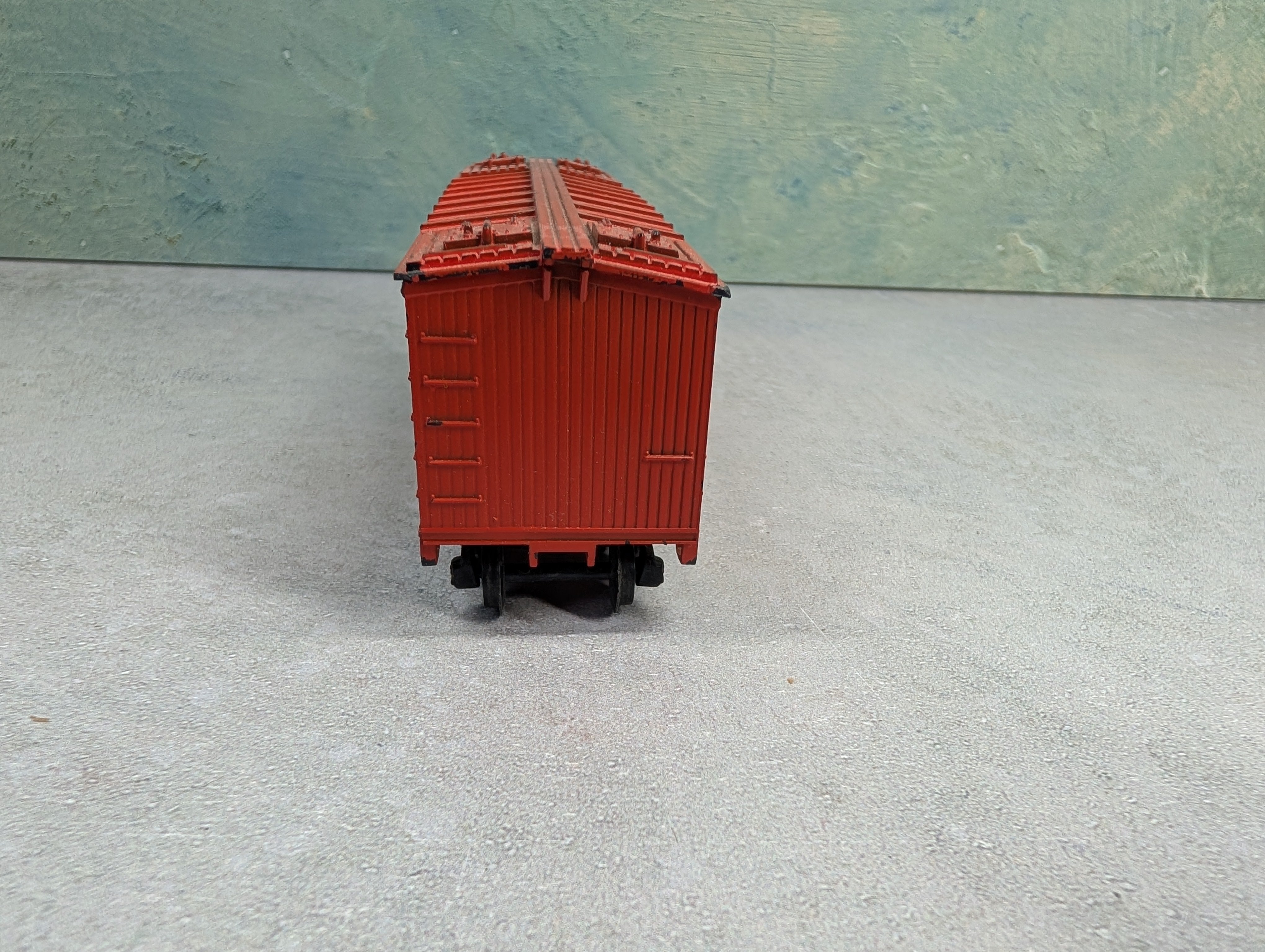USED Varney HO Scale Wooden Box Car Wilson's WCLX #9350