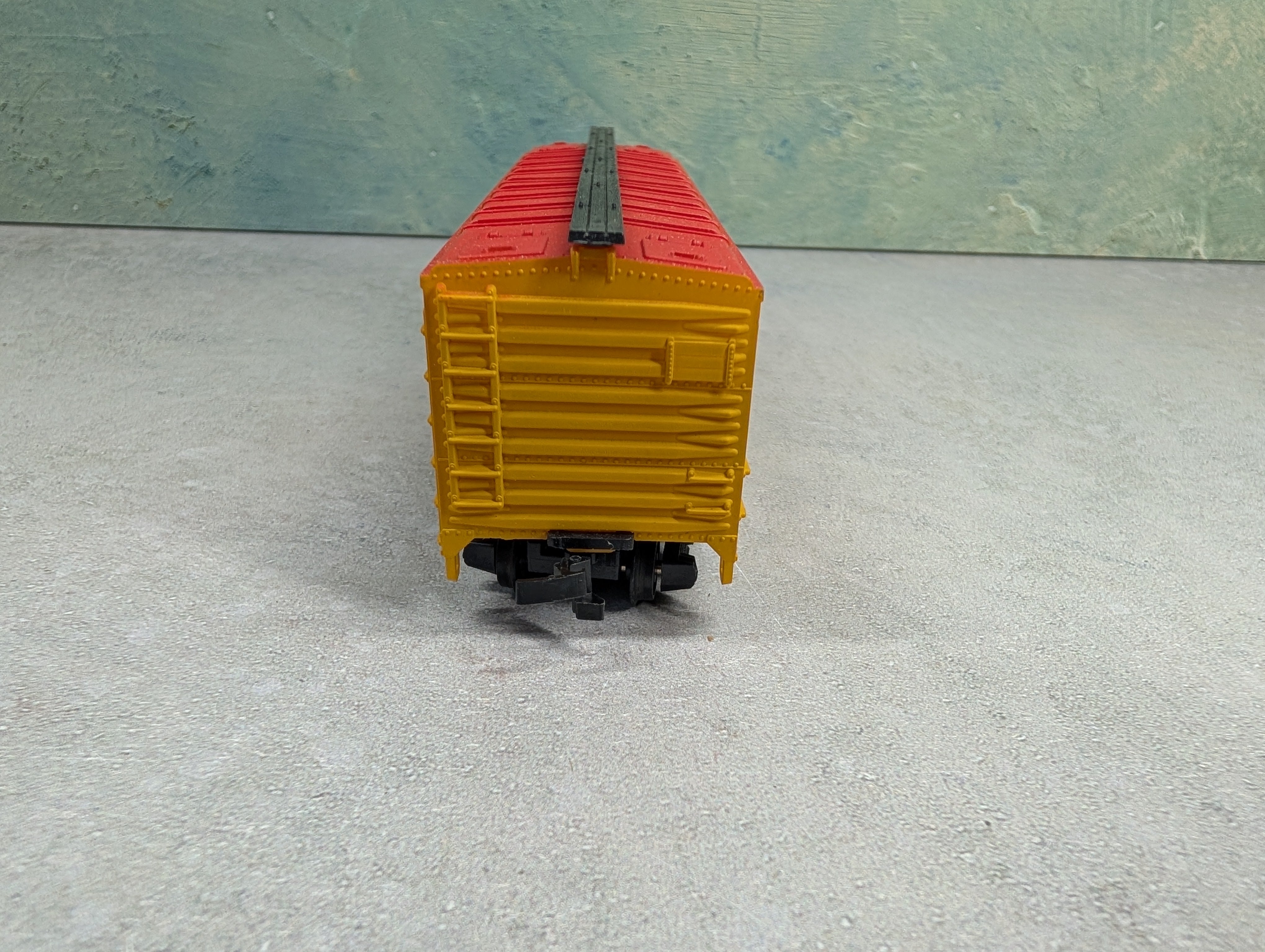 USED Roco HO Scale Wooden Billboard Box Car Oscar Mayer OMTX #5003