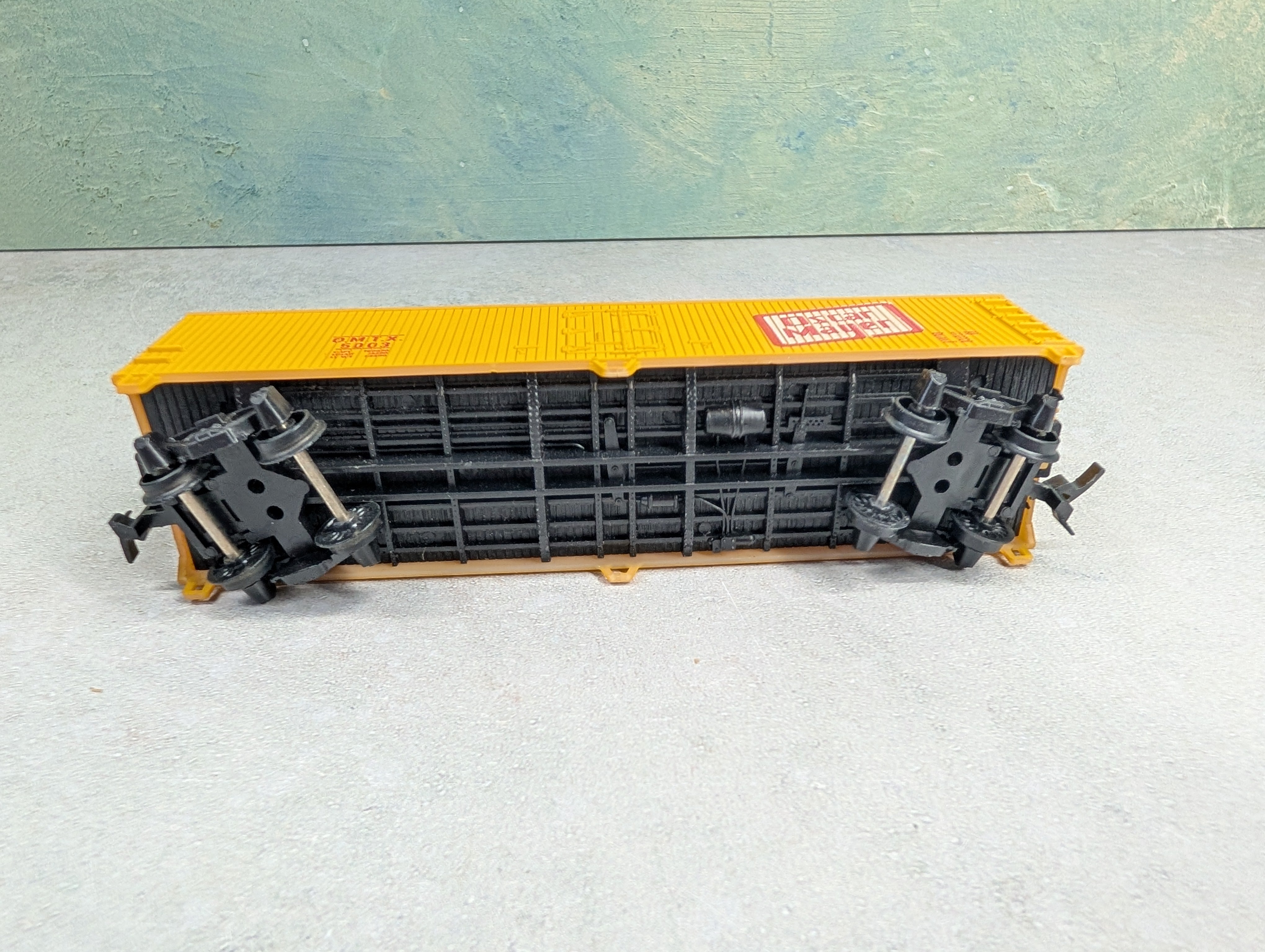 USED Roco HO Scale Wooden Billboard Box Car Oscar Mayer OMTX #5003