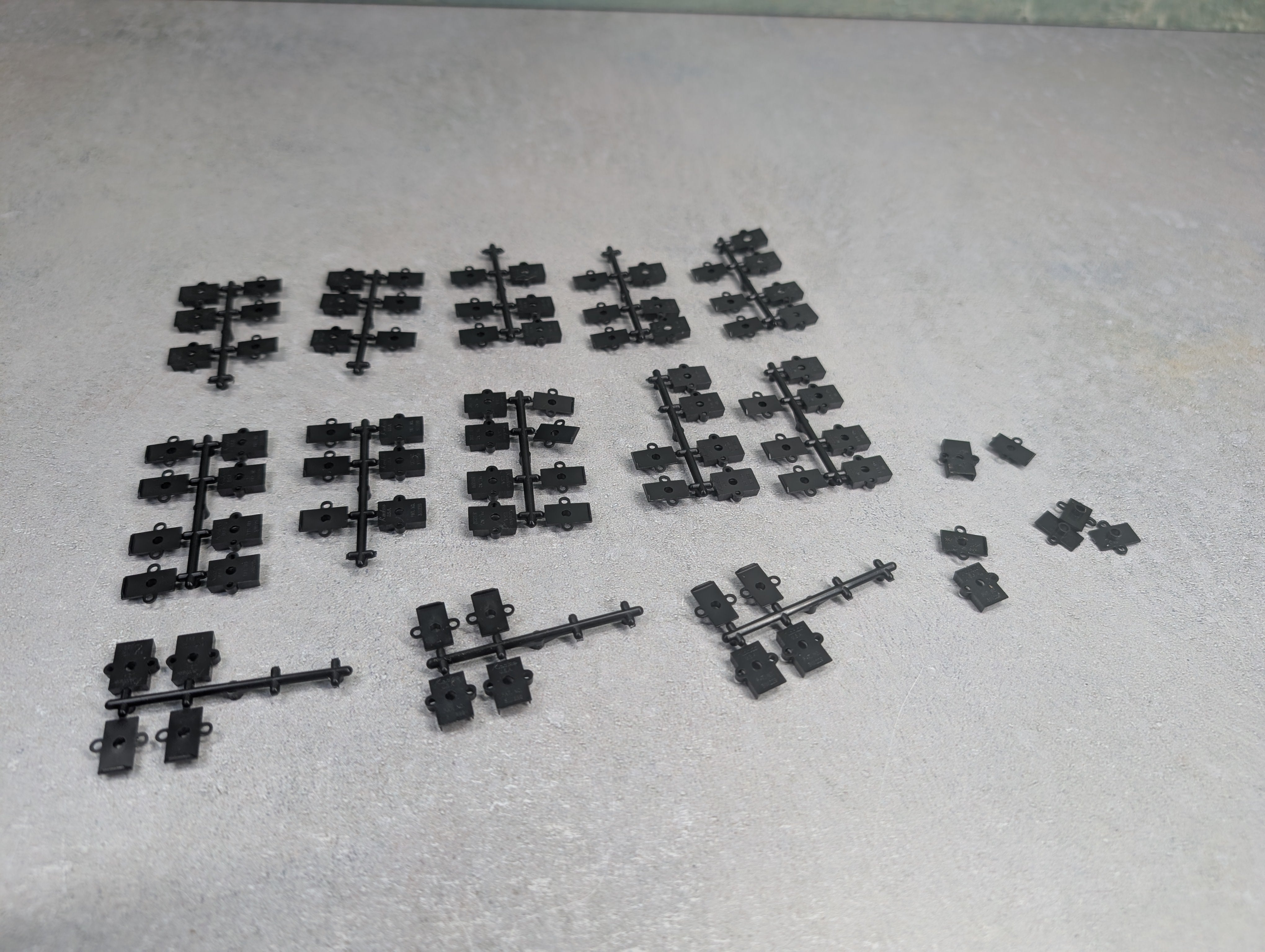 USED Kadee HO Scale Large Lot of Coupler Gearboxes & Lids