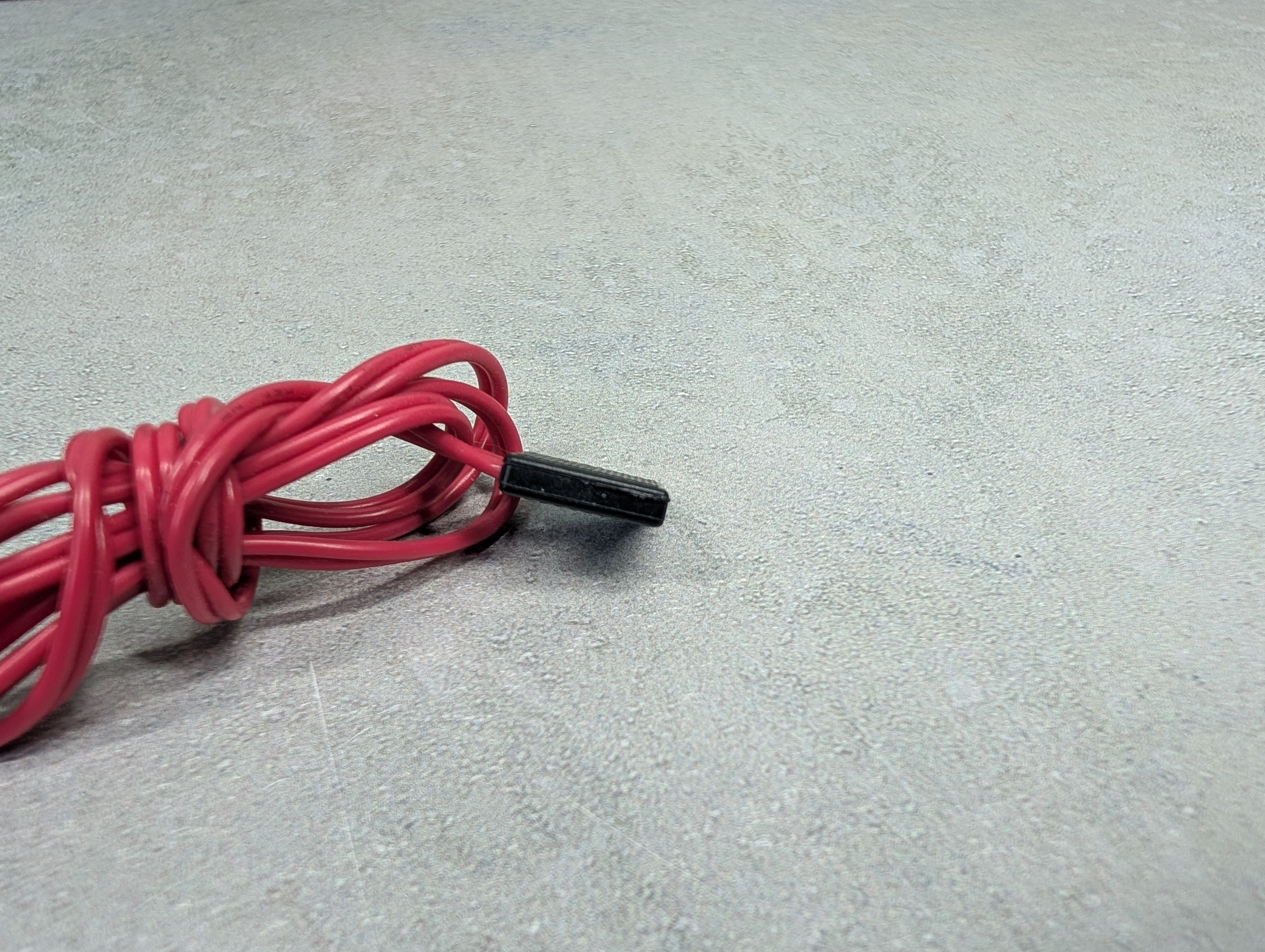 USED Bachmann MULTI Scale Red Wire with Track Connector and Spade Connectors