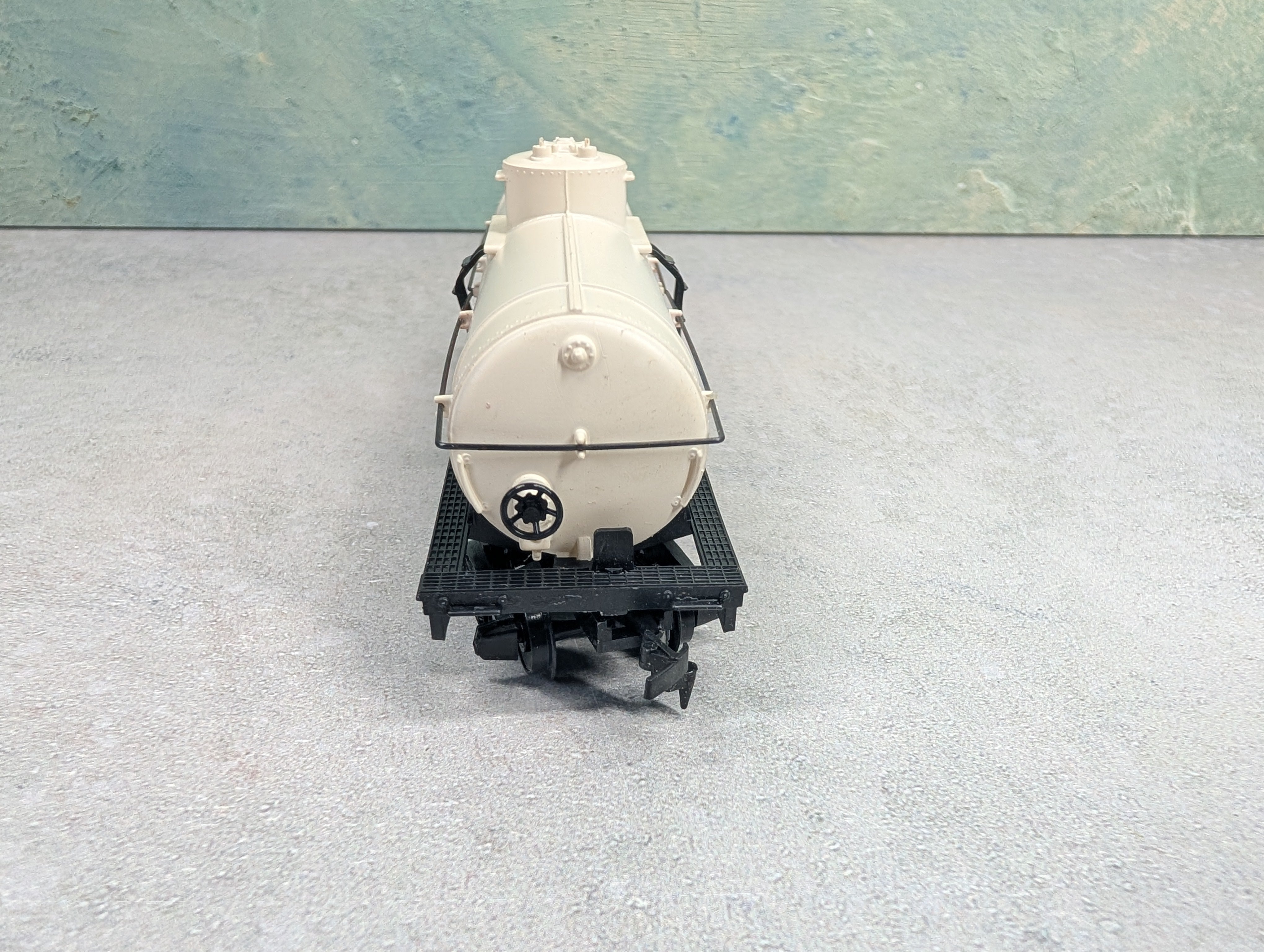 USED Tyco HO Scale Single Dome Tank Car Union 76 SPKX #130