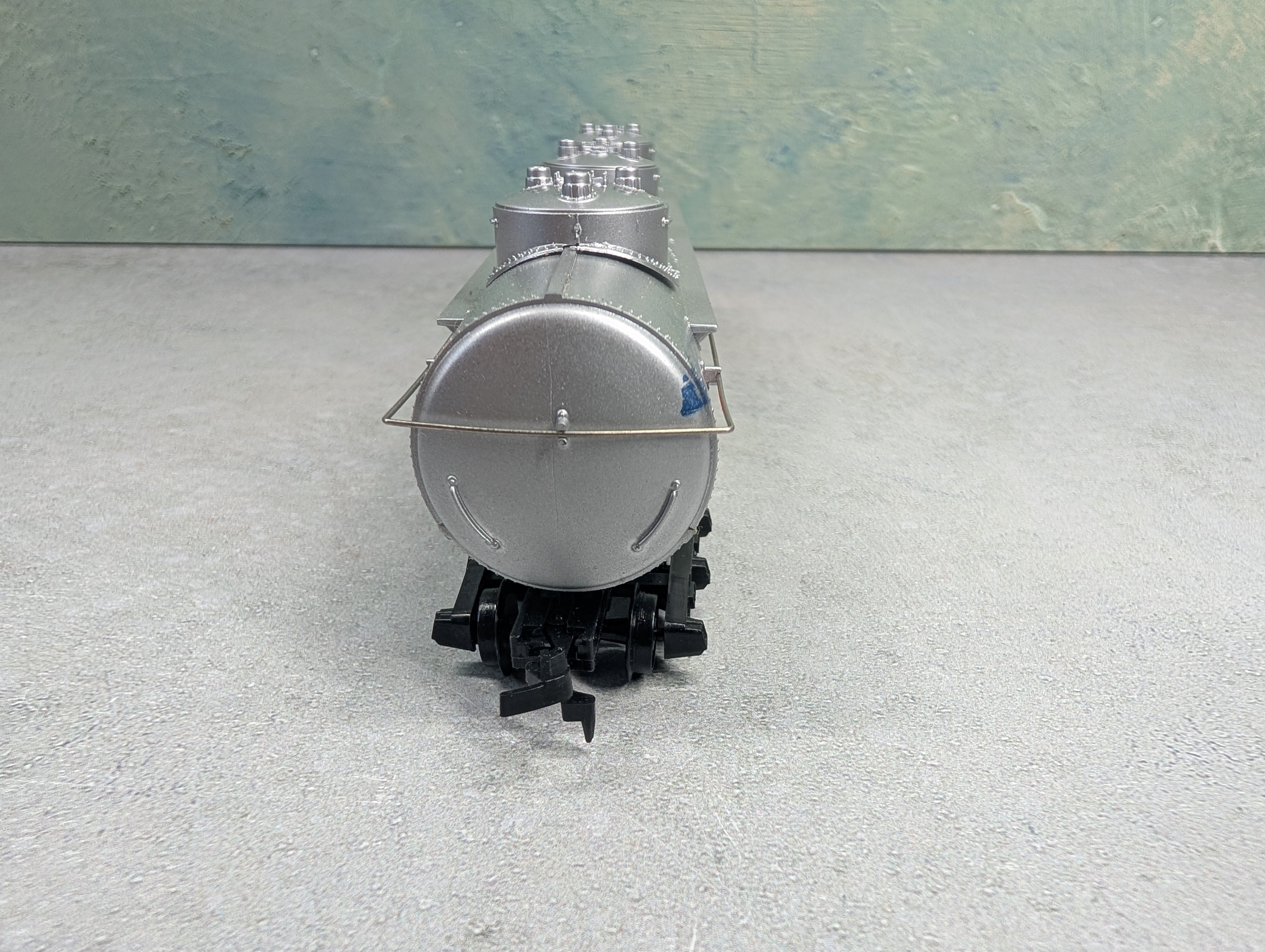 USED Tyco HO Scale Large Triple Dome Tank Car Gulf OSKX #829