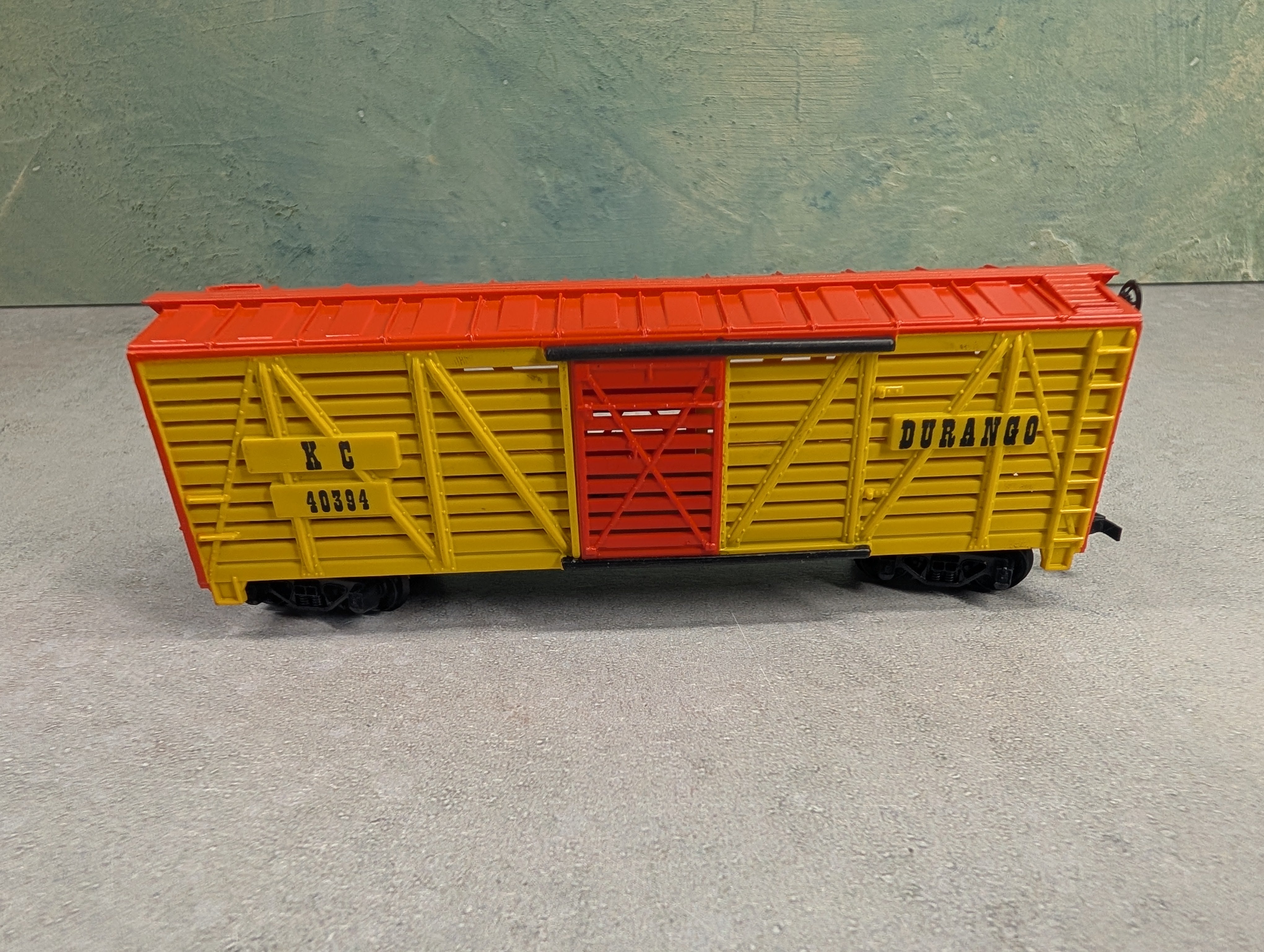 USED Tyco HO Scale 40' Cattle Stock Car Durango KC #40394