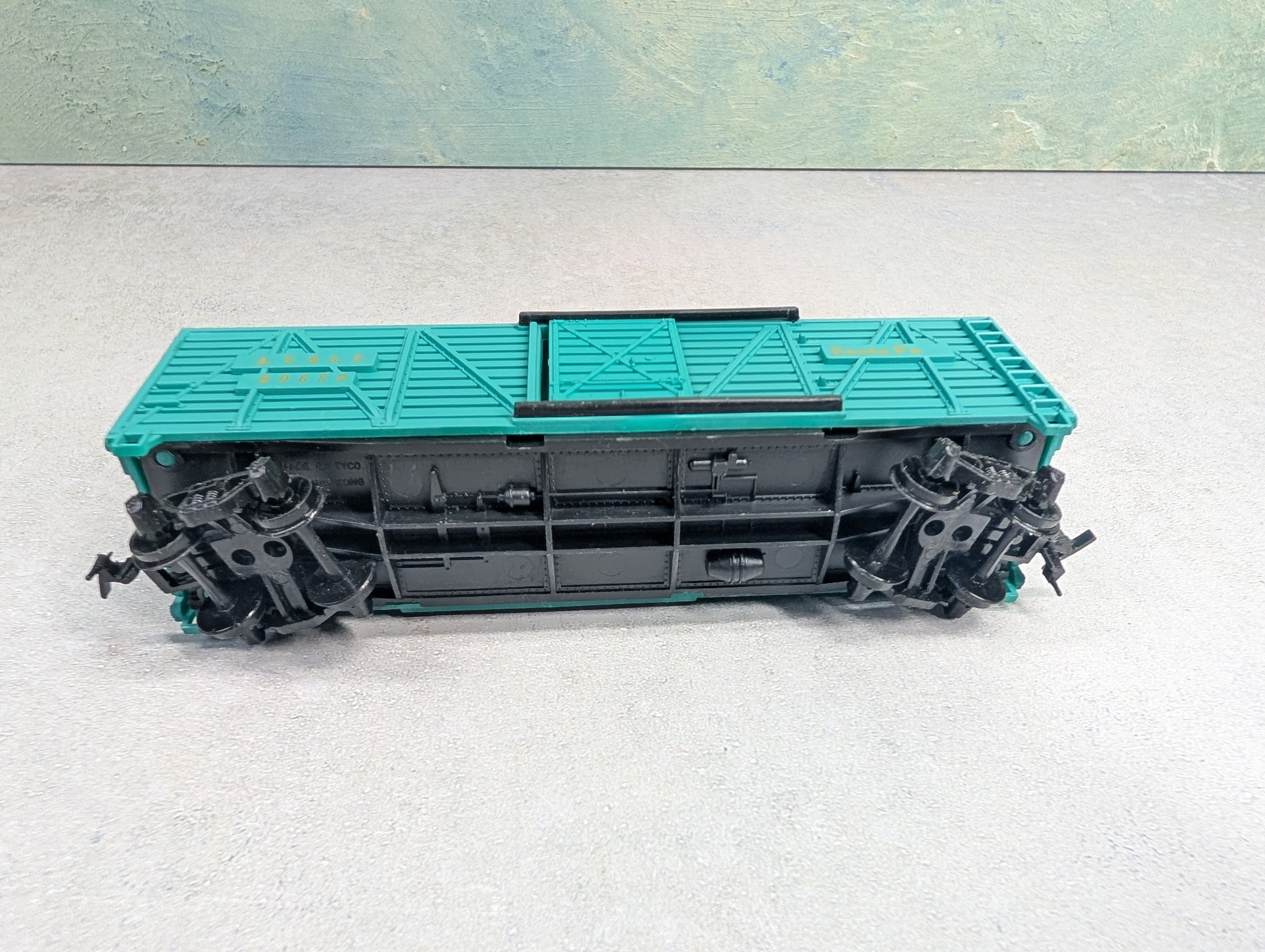 USED Tyco HO Scale 40' Cattle Stock Car Santa Fe ATSF #80680