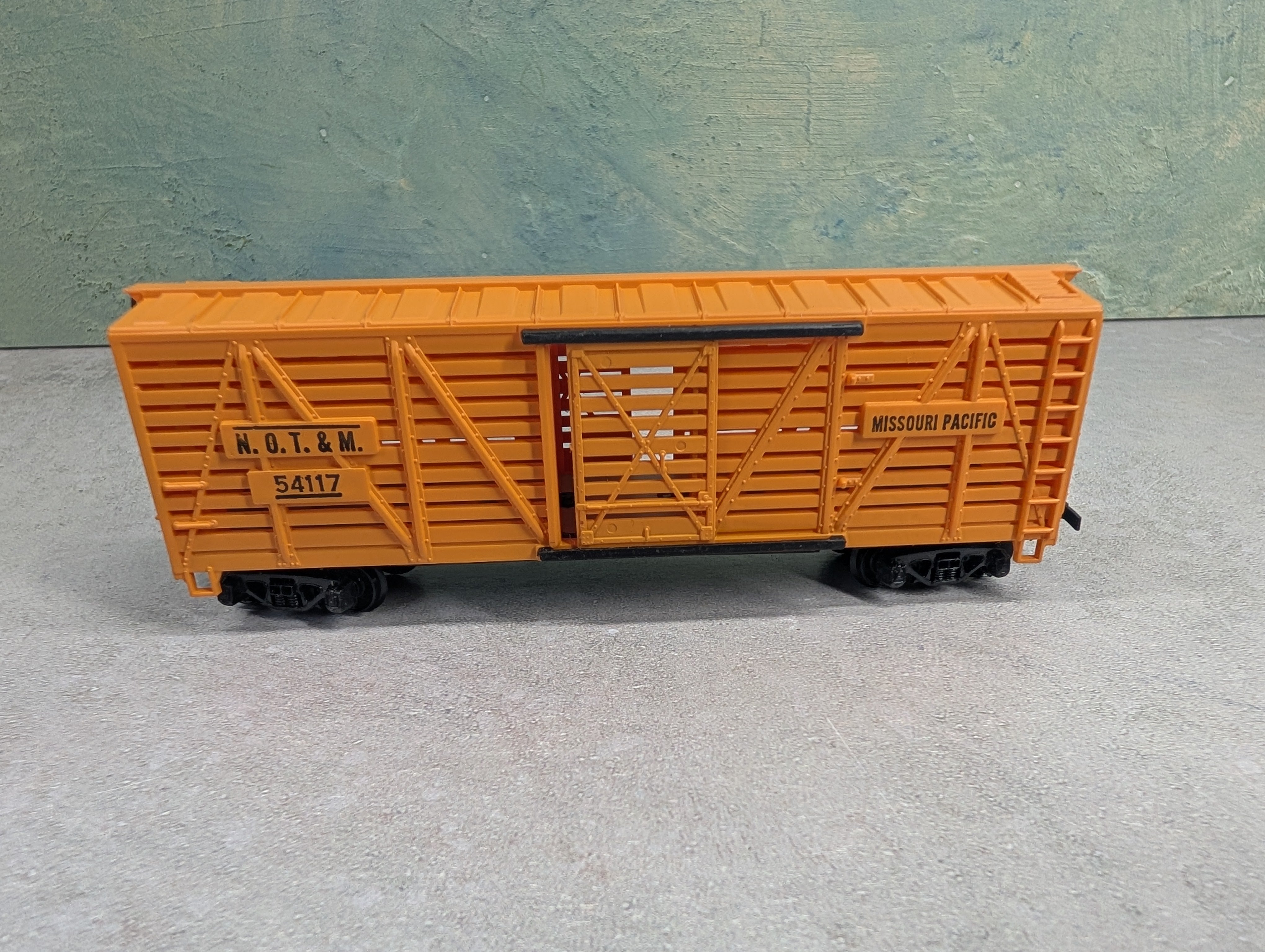 USED Tyco HO Scale 40' Cattle Stock Car Missouri Pacific NOT&M #54117