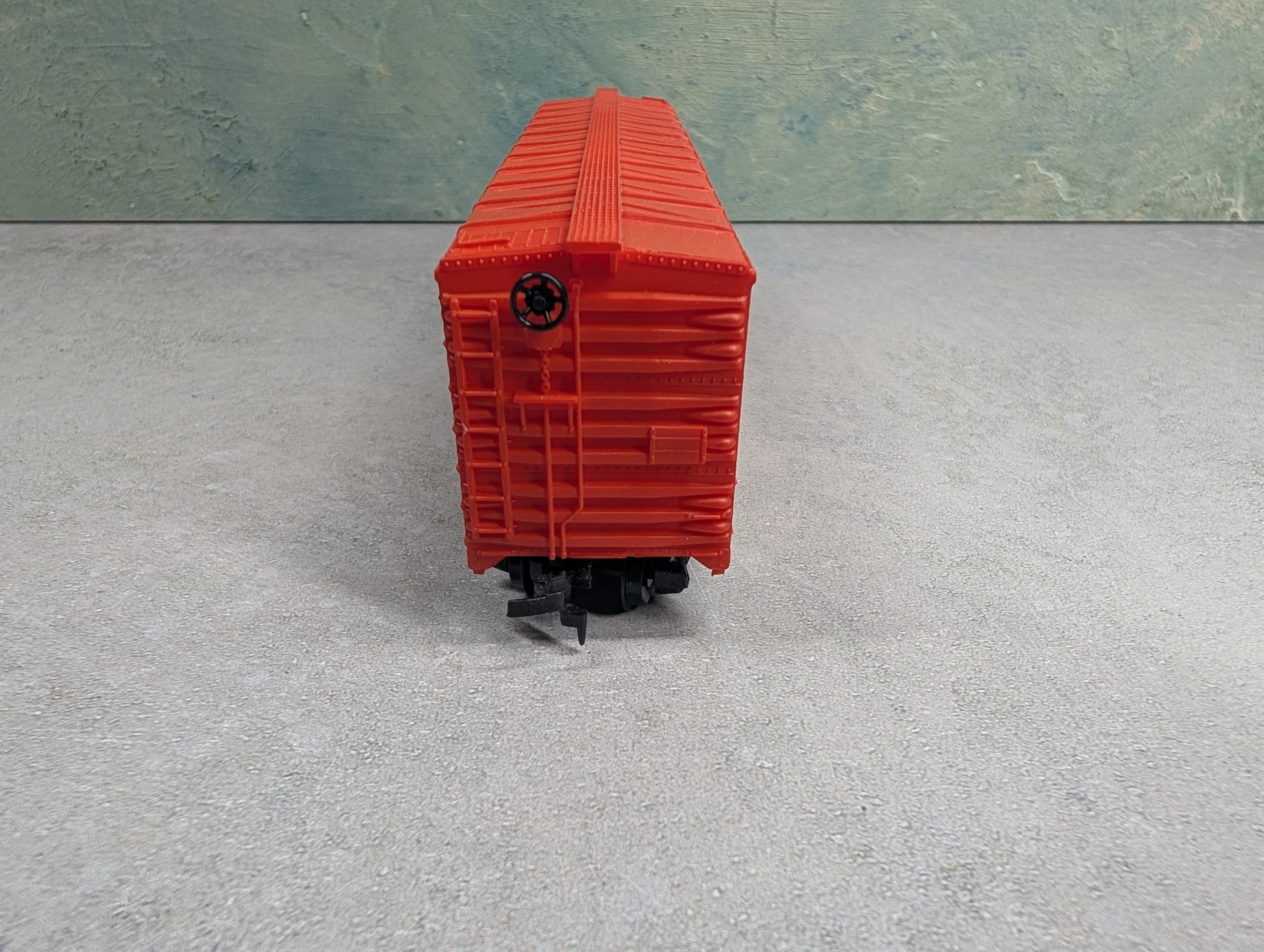 USED Tyco HO Scale 50' Box Car New Haven NH #35688