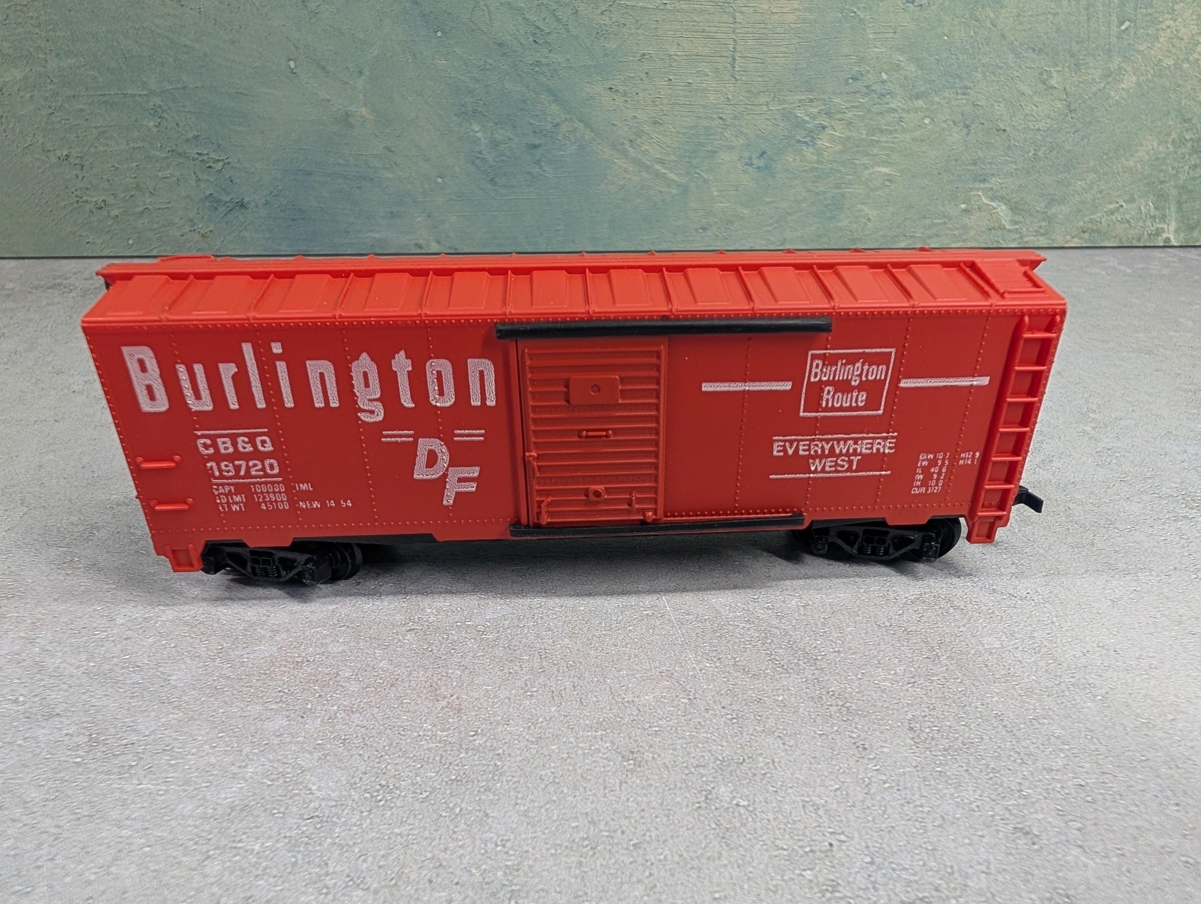 USED Tyco HO Scale 40' Box Car Burlington CB&Q #19720