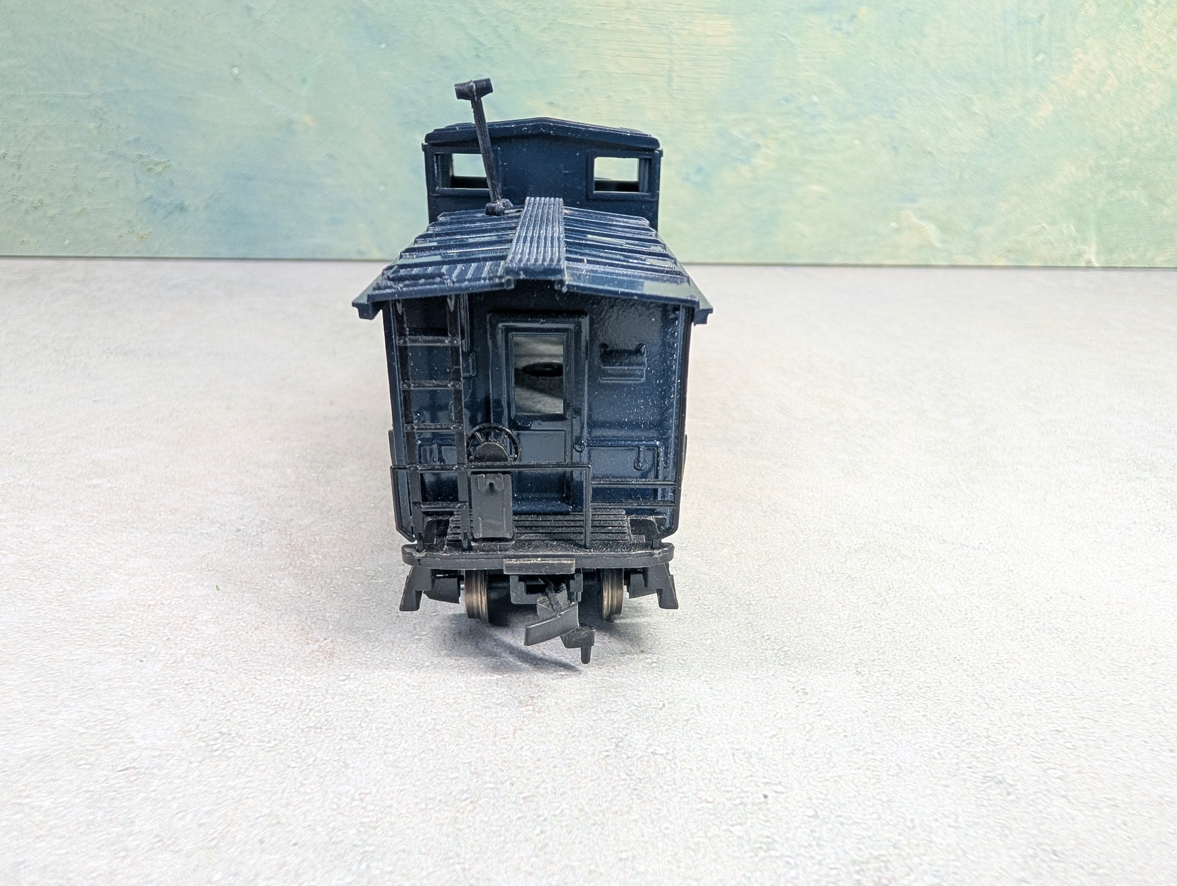 USED Tyco HO Scale Caboose Chessie System C&O #3323