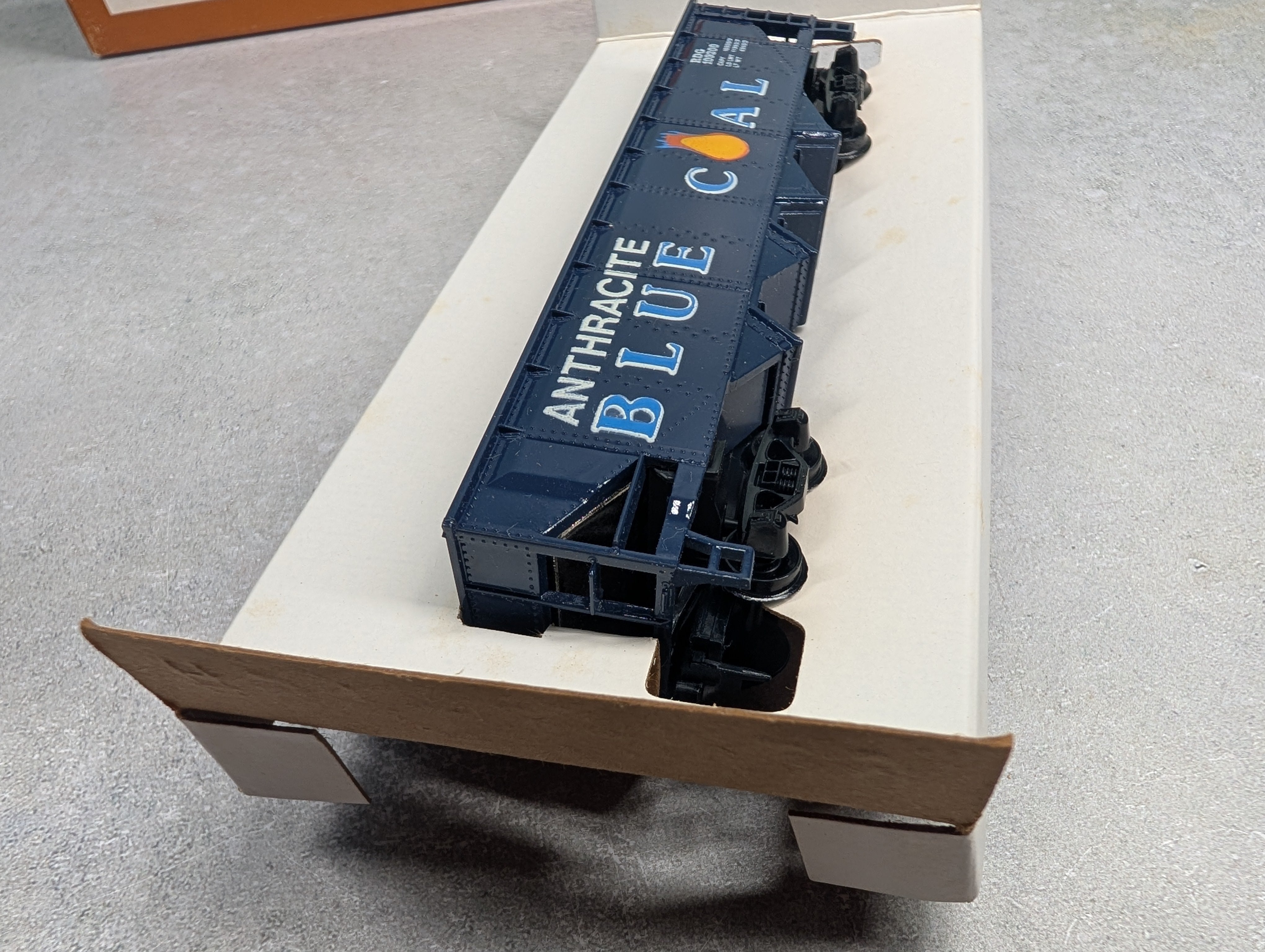 USED Tyco 366C HO Scale Billboard Hopper Anthracite Blue Coal RDG #109300