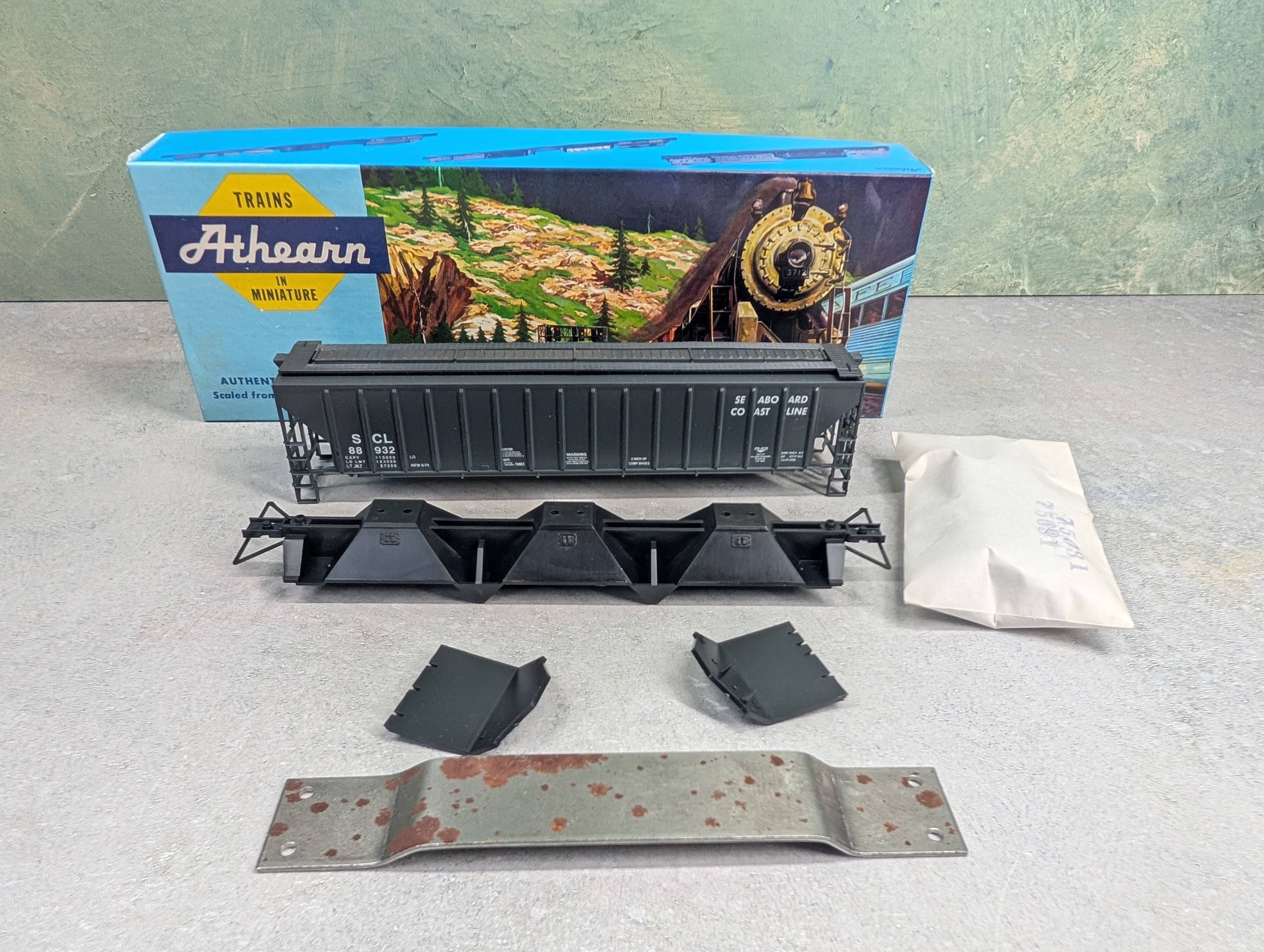 USED Athearn 2235 HO Scale 54' PS Ribside Hopper Seaboard Coast Line SCL #88932 Bev-Bel KIT