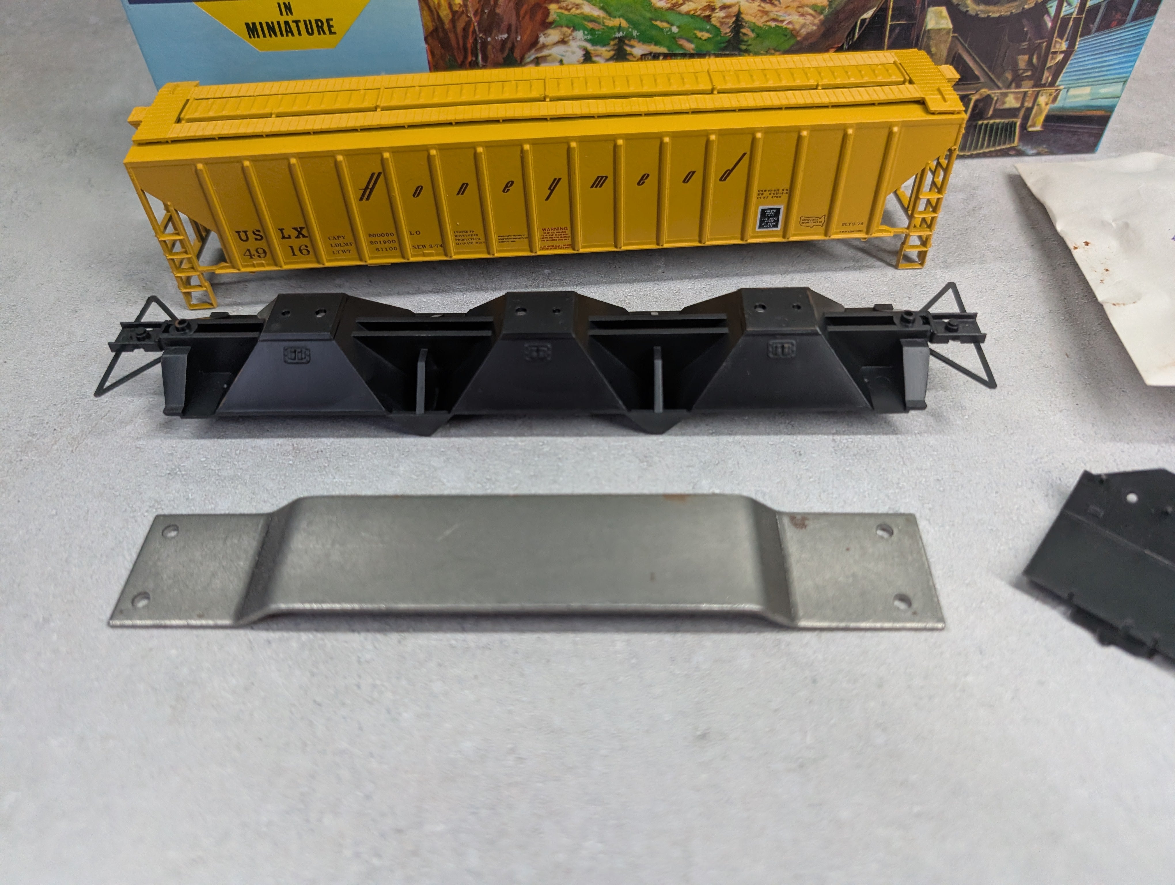 On　TrainTank(xsサイズ) HO Scale: TrentonWorks 67'-11