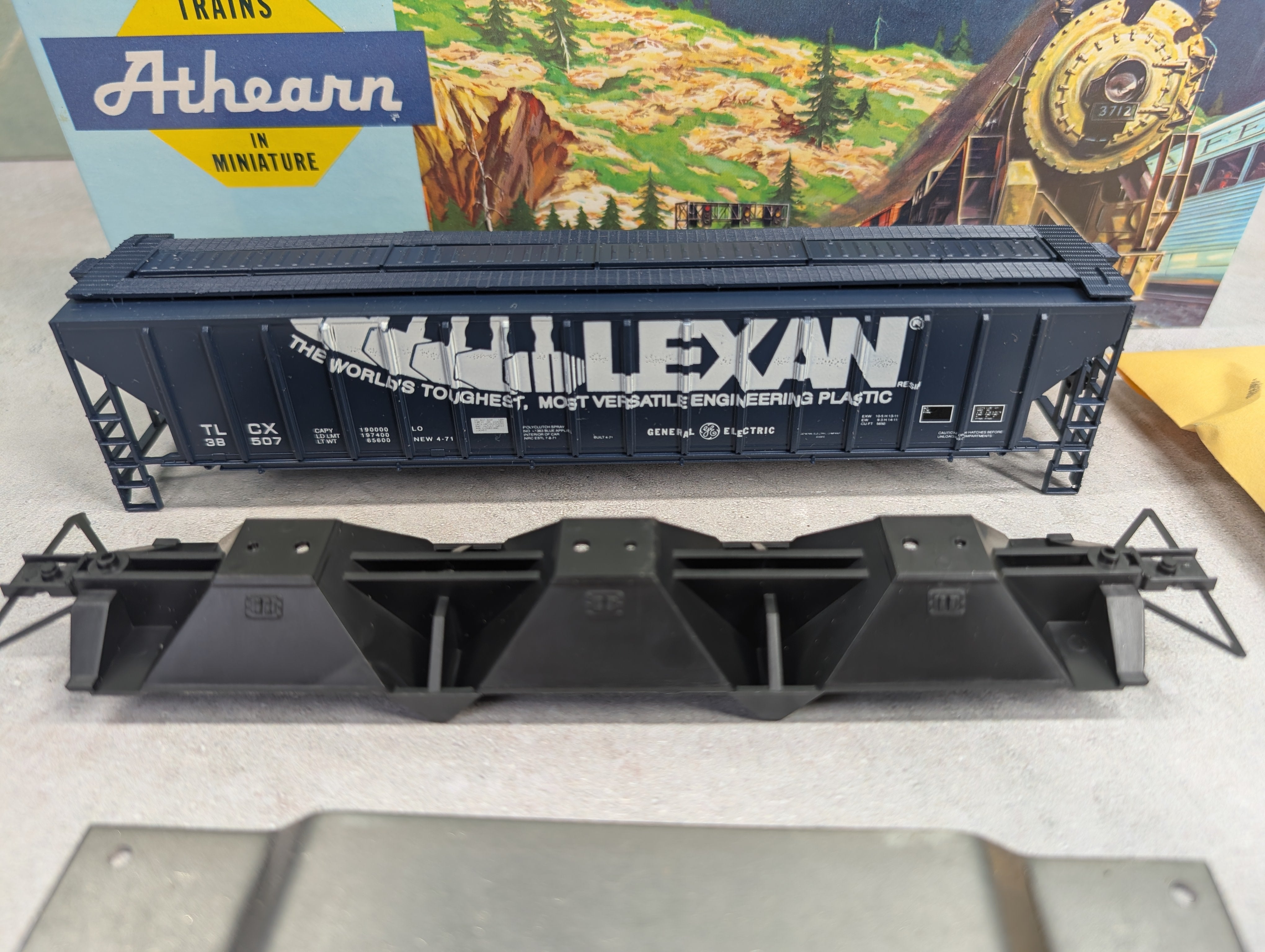 USED Athearn #600-1 HO Scale 54' PS Ribside Hopper Lexan Resin TLCX #38507 Bev-Bel KIT