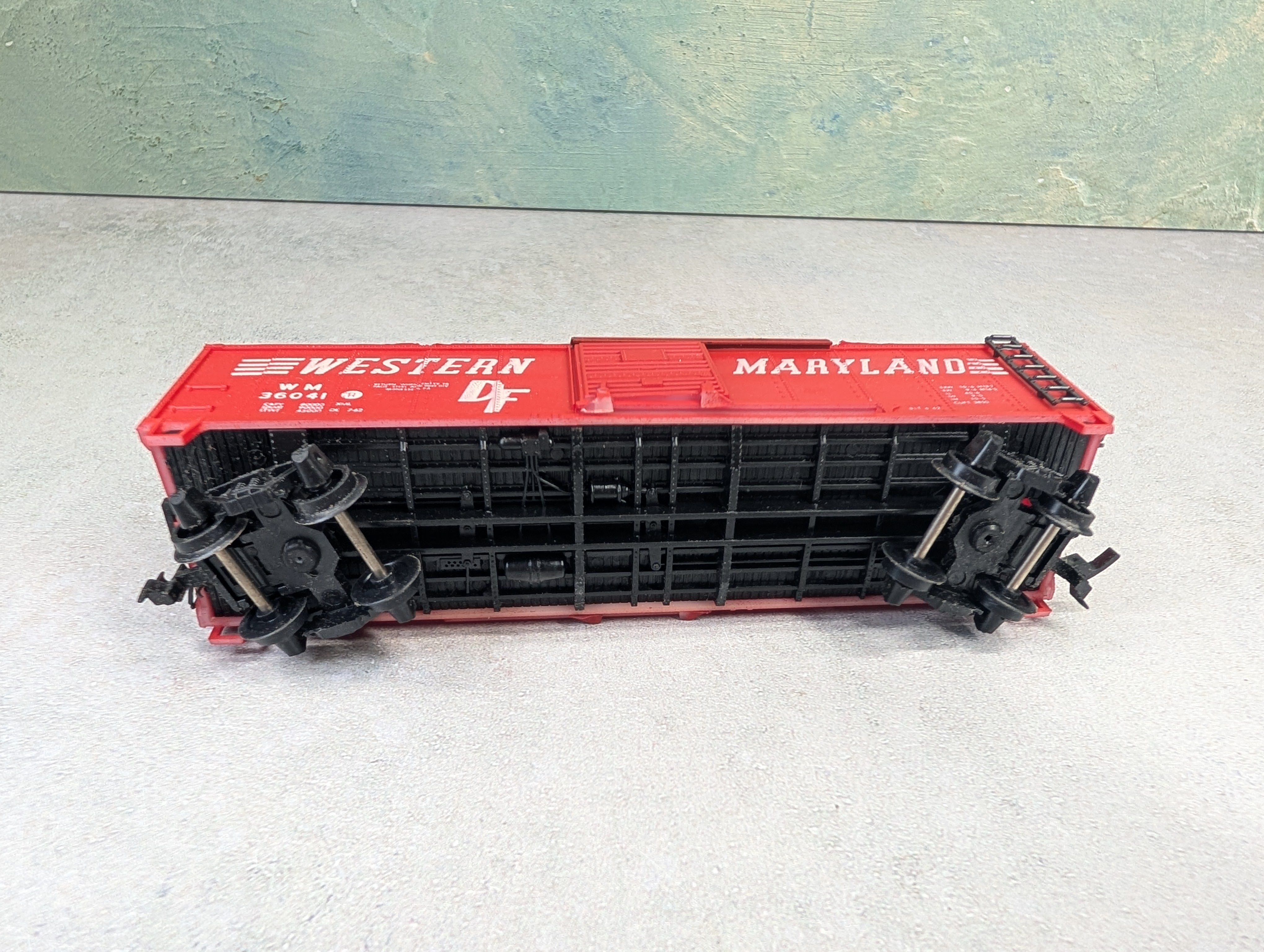 USED AHM HO Scale 40' Box Car Western Maryland WM #36041