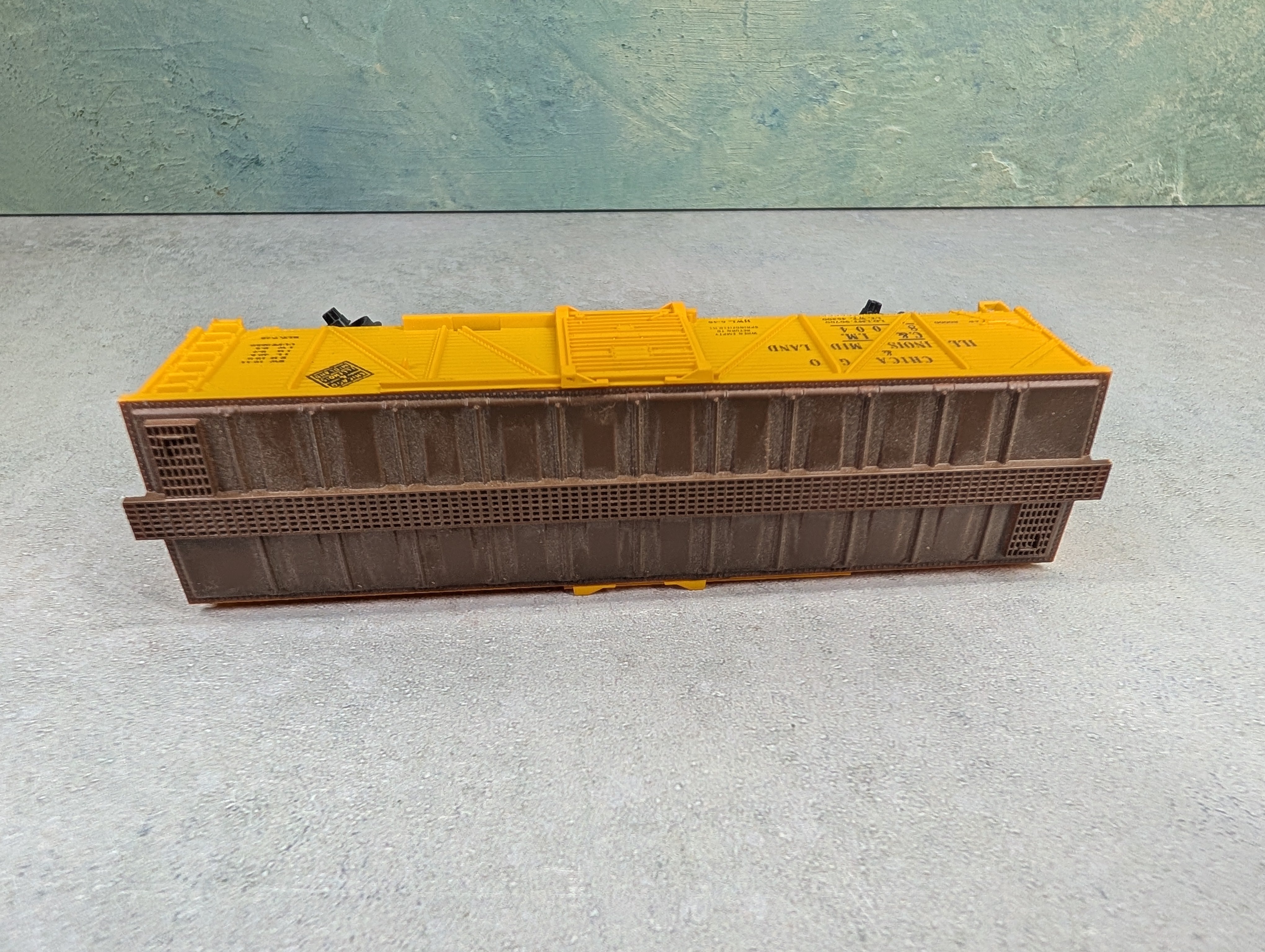 USED Life-Like HO Scale 40' Wooden Box Car Chicago and Illinois Midland C&IM #8004