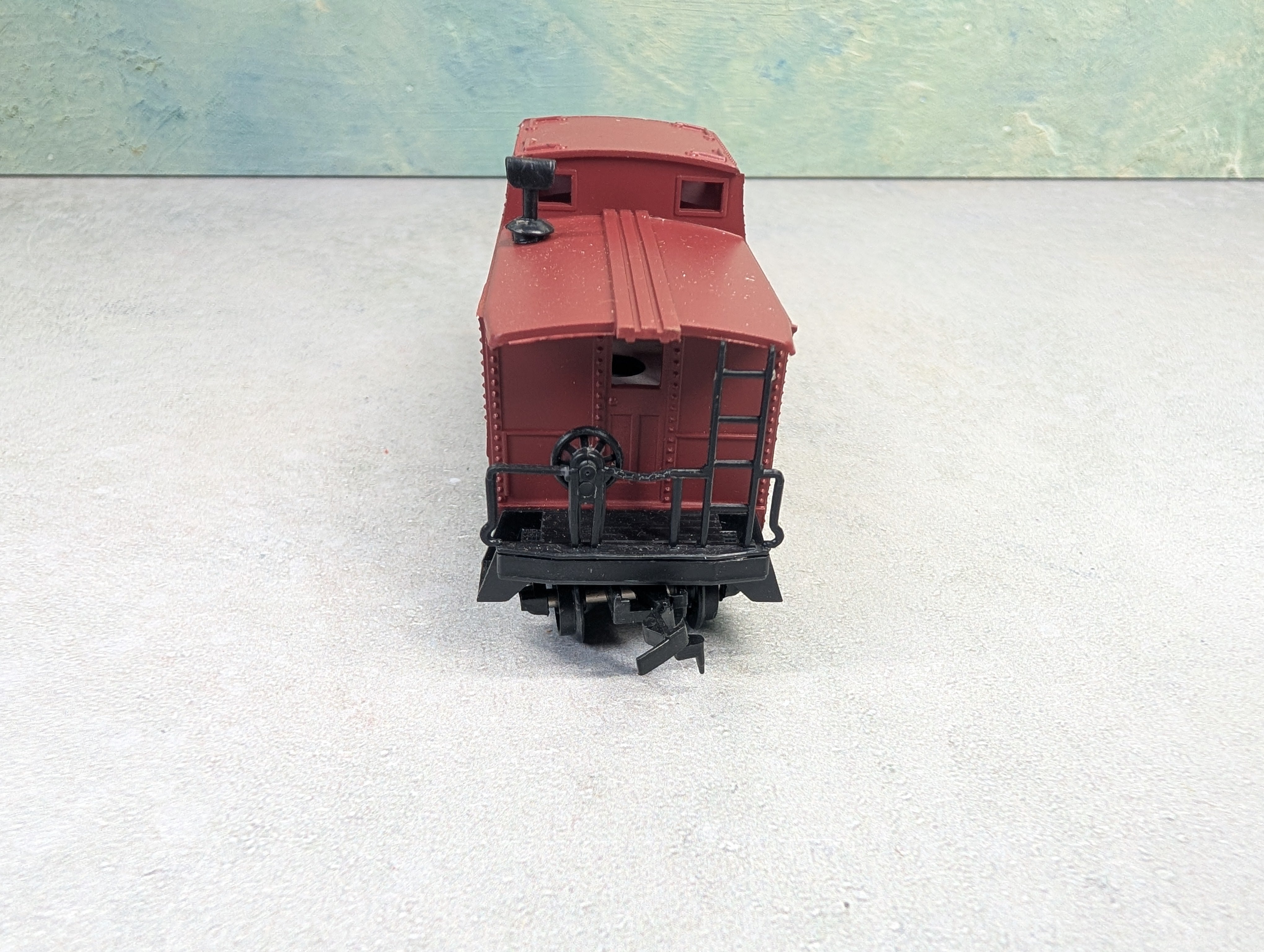 USED Life-Like HO Scale Caboose Chicago & North Western CNW #603